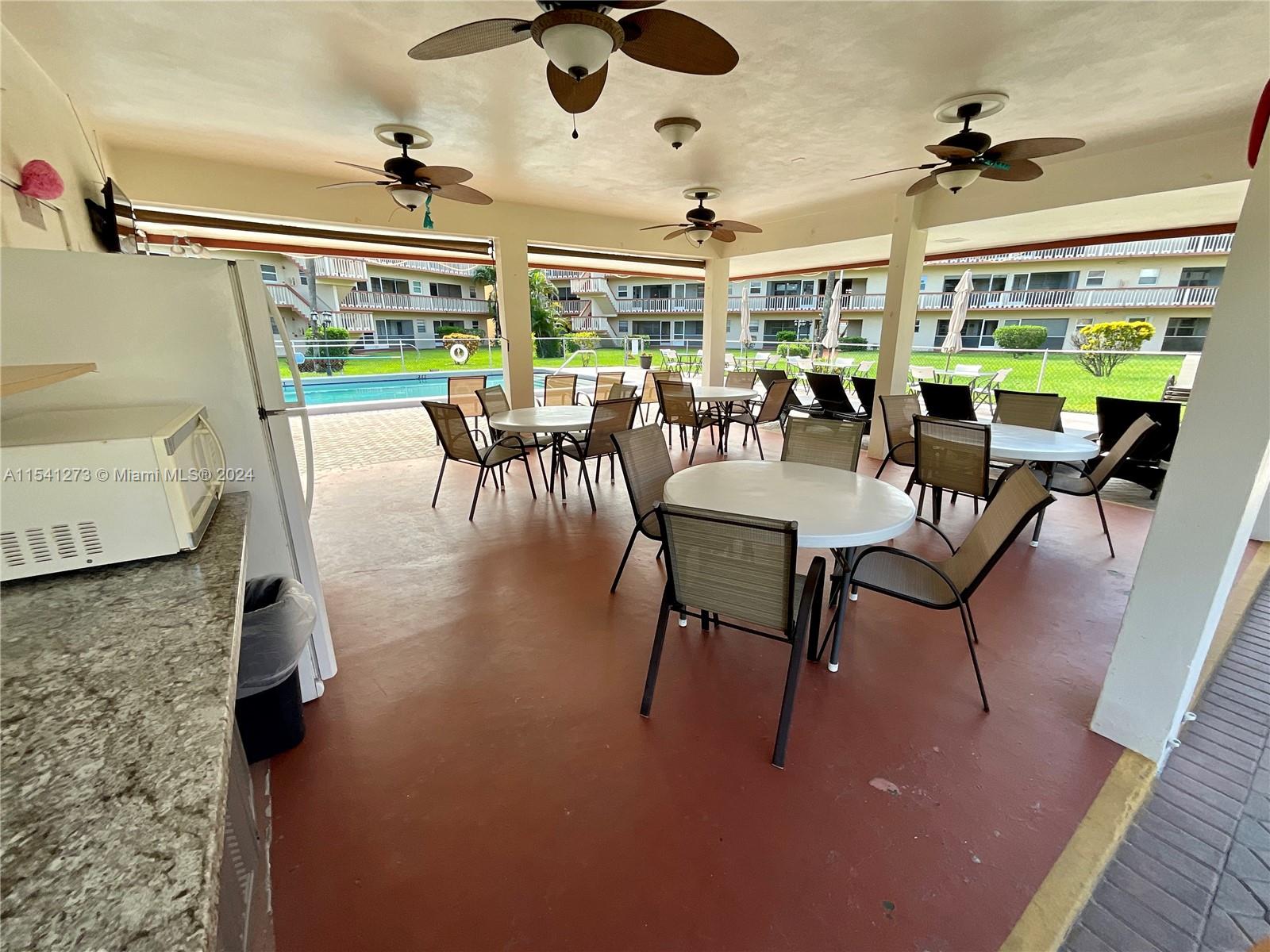 5300 Washington St M308, Hollywood, Florida 33021, 1 Bedroom Bedrooms, ,1 BathroomBathrooms,Residential,For Sale,5300 Washington St M308,A11541273