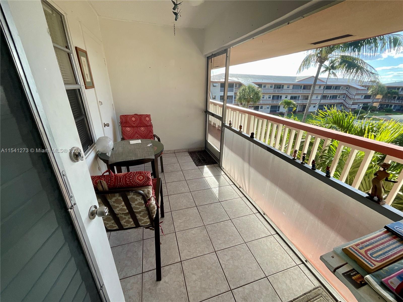 5300 Washington St M308, Hollywood, Florida 33021, 1 Bedroom Bedrooms, ,1 BathroomBathrooms,Residential,For Sale,5300 Washington St M308,A11541273