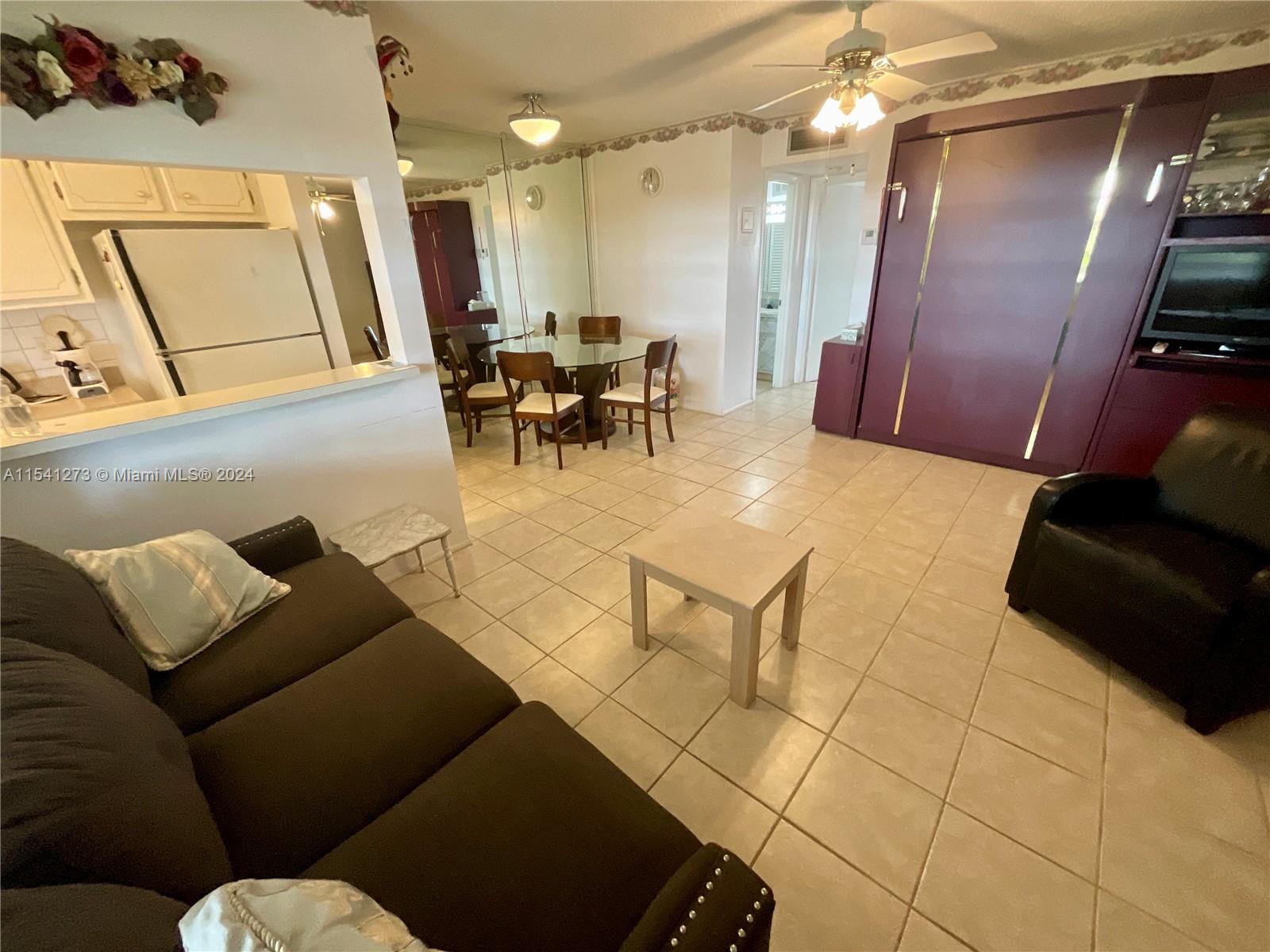 5300 Washington St M308, Hollywood, Florida 33021, 1 Bedroom Bedrooms, ,1 BathroomBathrooms,Residential,For Sale,5300 Washington St M308,A11541273