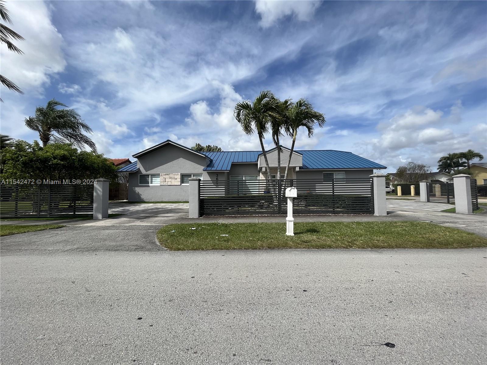 3660 SW 132nd Ave  For Sale A11542472, FL