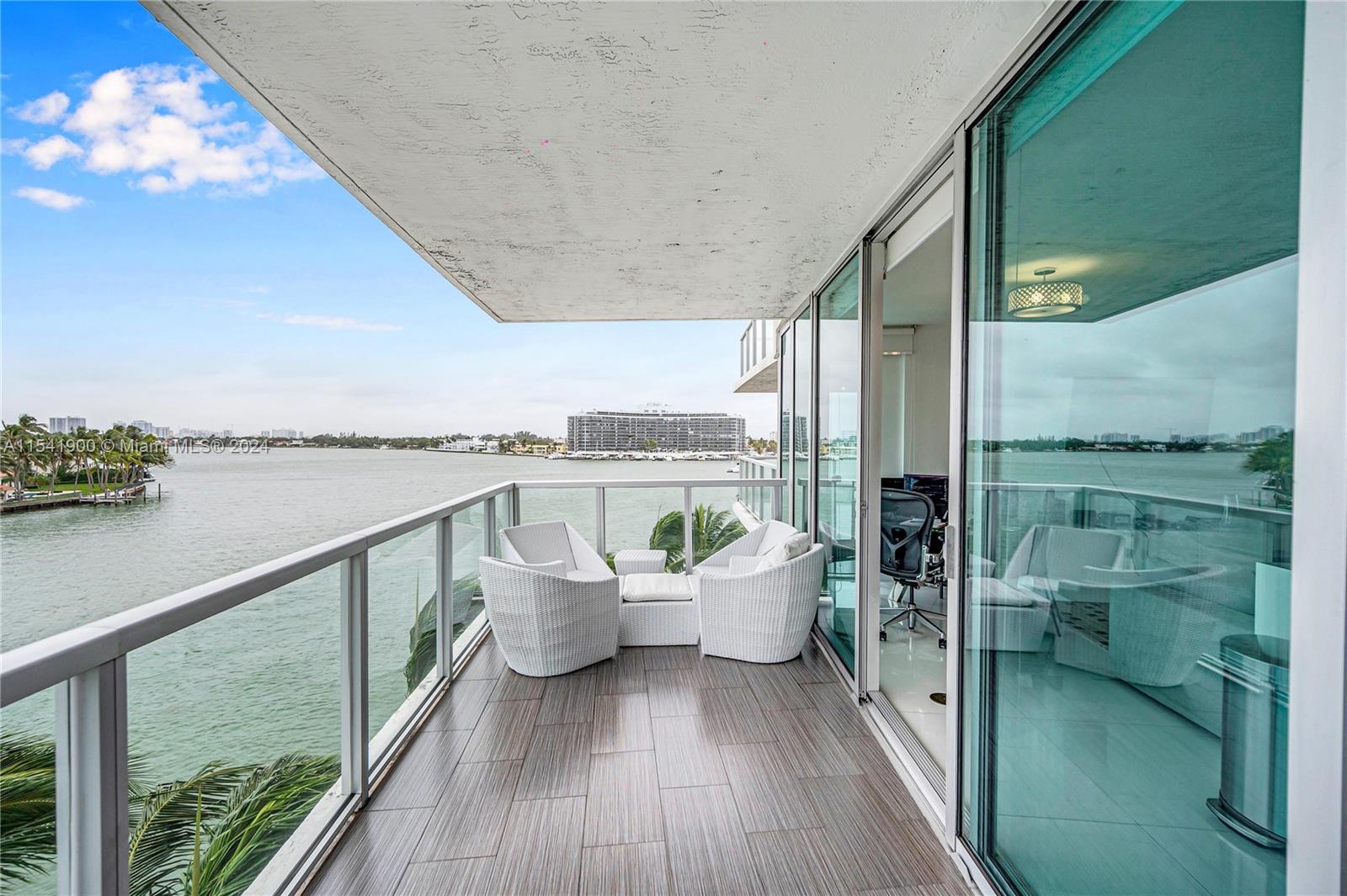AMAZING 3BR /3B UNIT WITH DIRECT INTERCOASTAL WATER VIEWS. OVERLOOKING ALLISON ISLAND. PLENTY OF NATURAL LIGHT AND LIVING SPACE FOR ENTERTAINING GUEST. THIS CORNER UNIT HAS A SEMI-PRIVATE ELEVATOR THAT LEADS DOWN TO THE PARKING GARAGE. WALKING DISTANCE TO THE BEACH. COMPLEMENTRY 24HR VALET. FULL SERVICE GYM. JUST A FIVE MINUTE DRIVE TO SOUTH BEACH AND AN ARRAY OF INTERNATIONAL CUISINES, SHOPPING , PUBLIC PARKS AND NIGHT LIFE