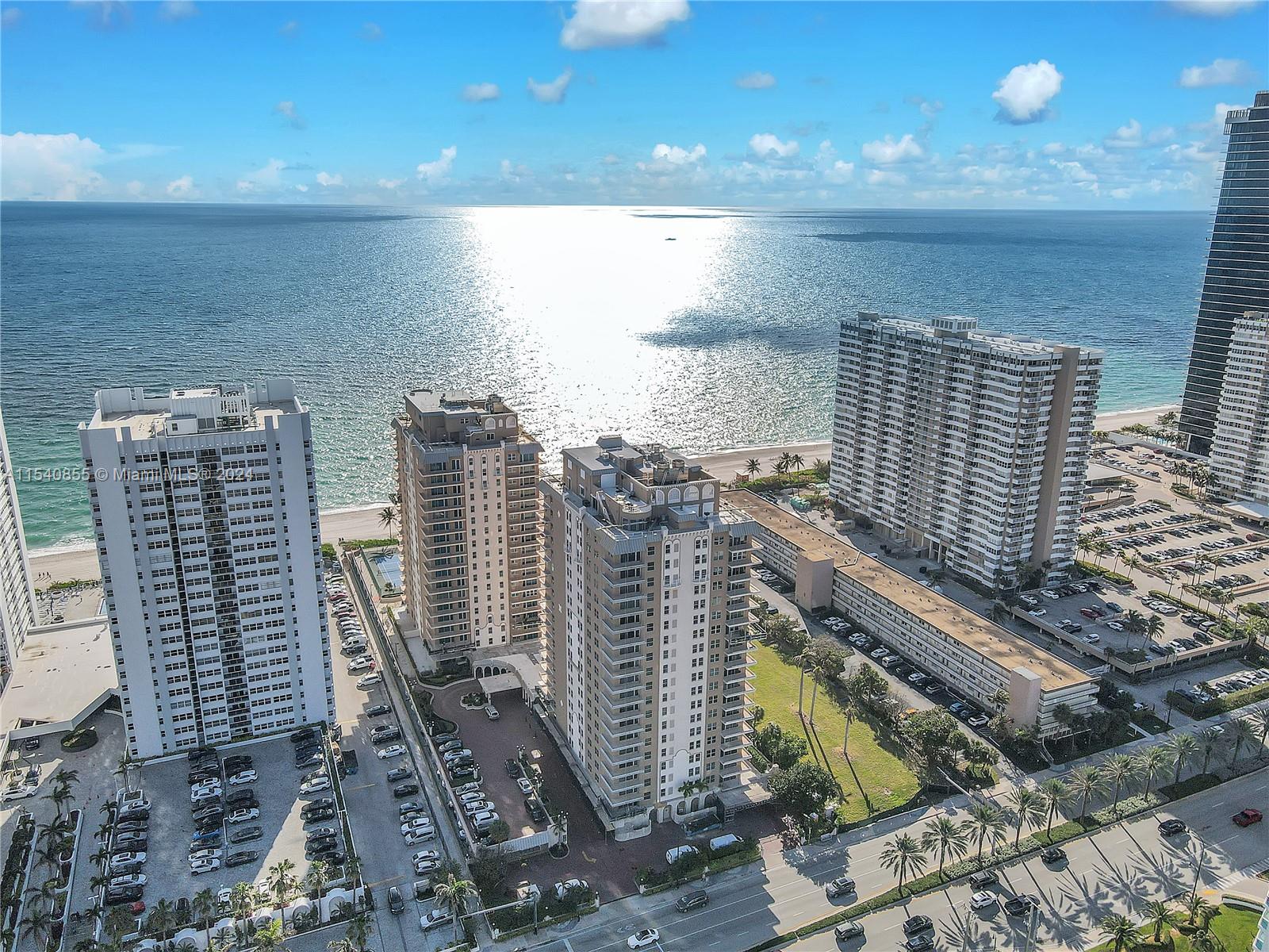 1920 S Ocean Dr (Avail 5/1-12/15) 17D, Hallandale Beach, Florida 33009, 2 Bedrooms Bedrooms, ,2 BathroomsBathrooms,Residentiallease,For Rent,1920 S Ocean Dr (Avail 5/1-12/15) 17D,A11540855