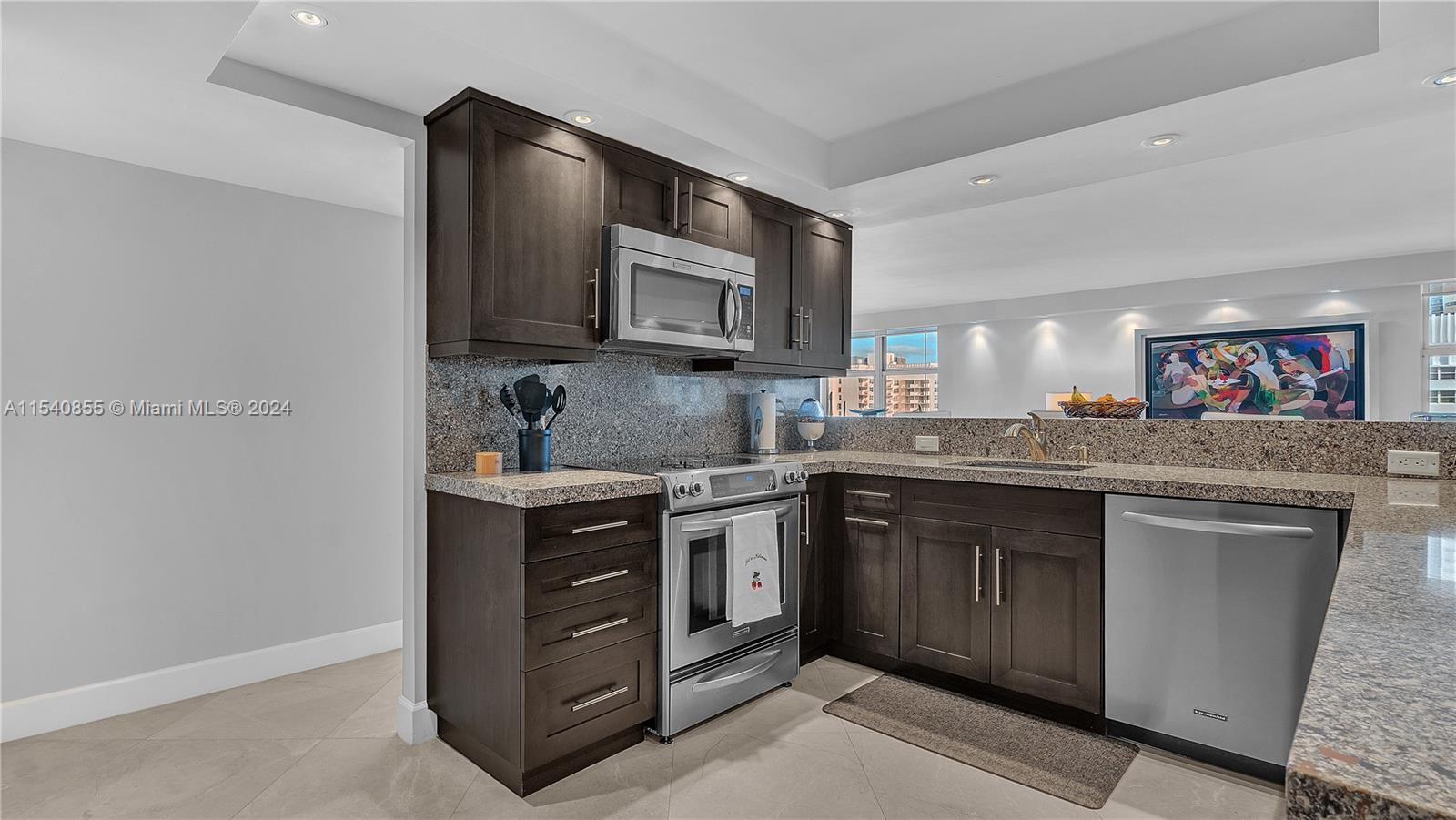 Custom Eat-in Kitchen w/ beautiful Stone Counters