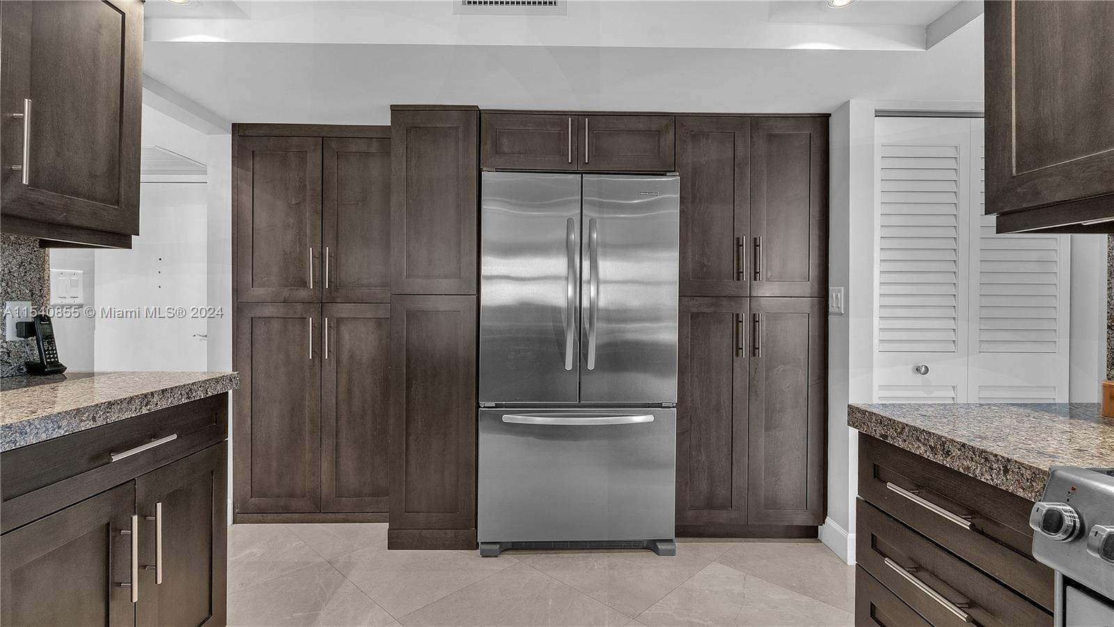 Plenty of Storage & Pantry Space