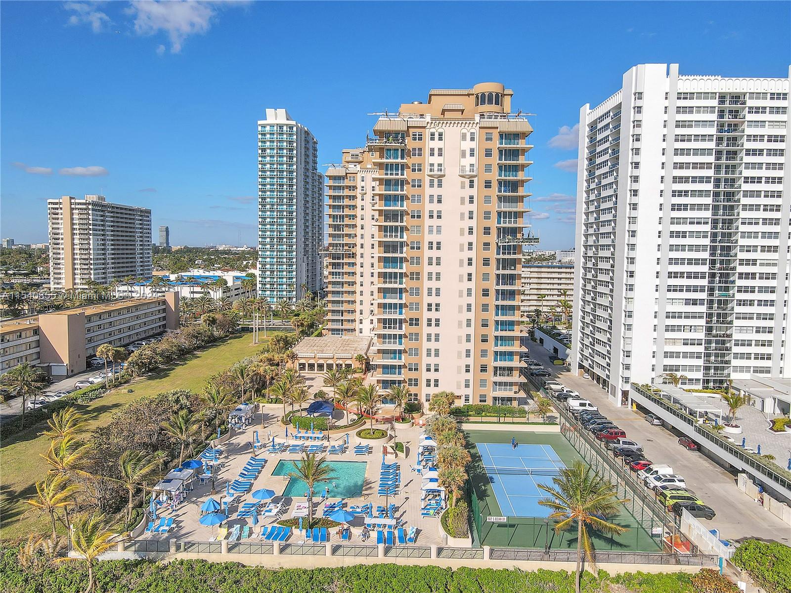 Oceanfront Pool, Tennis & Amenities