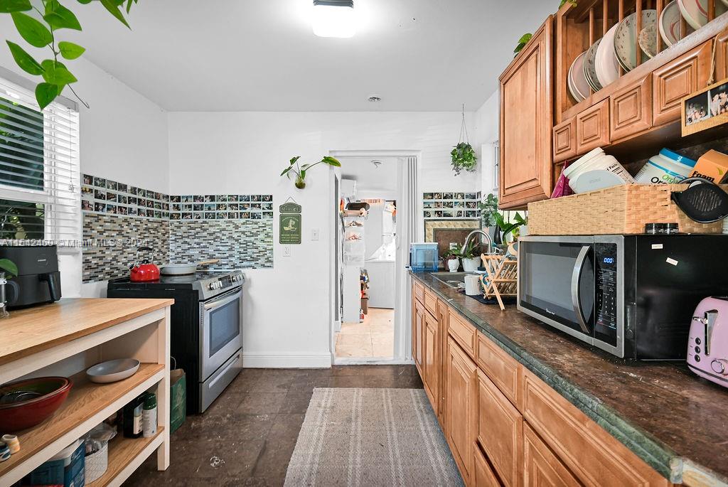 651 NE 75th St, Miami, Florida 33138, 4 Bedrooms Bedrooms, ,2 BathroomsBathrooms,Residential,For Sale,651 NE 75th St,A11542460