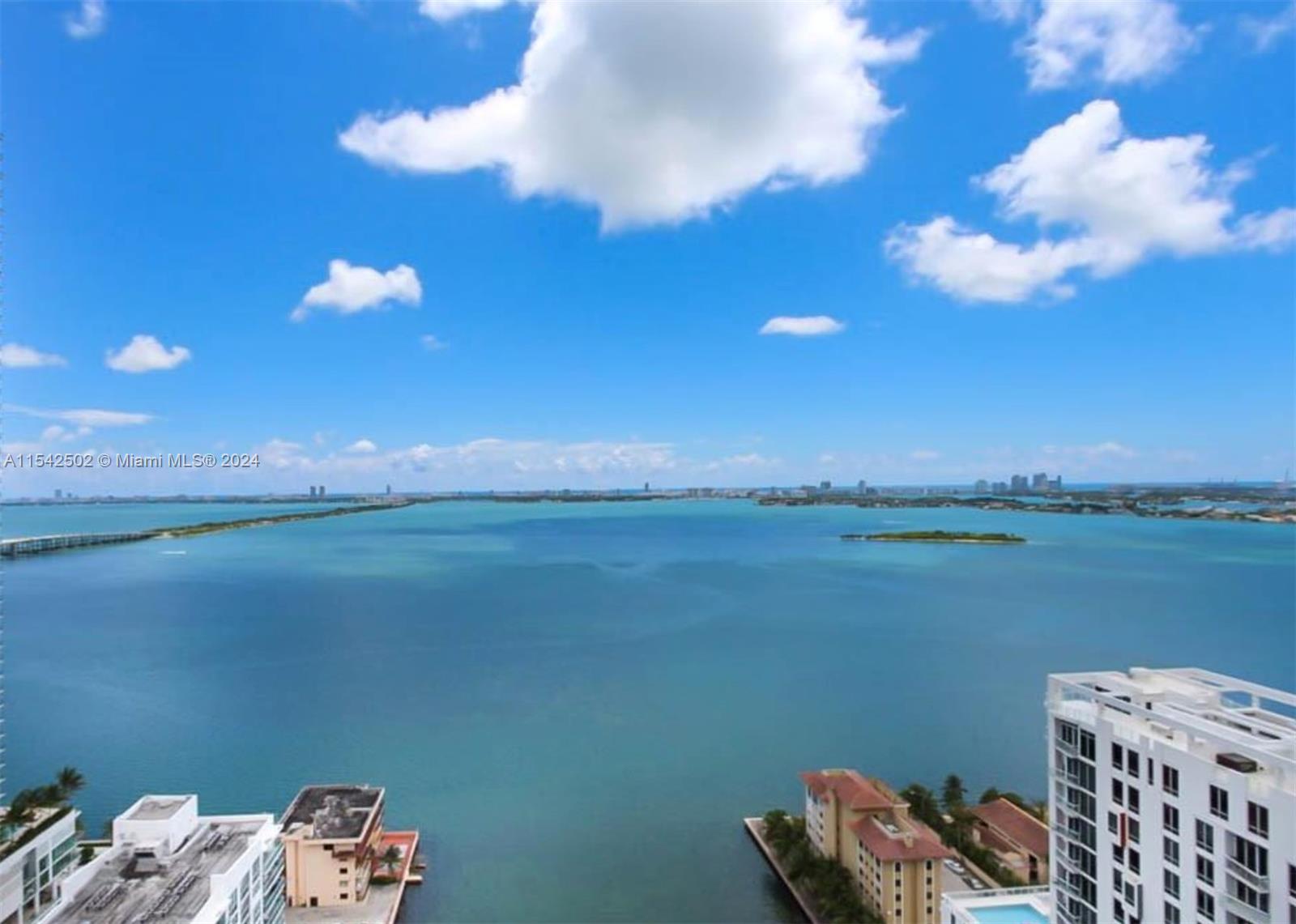 460 NE 28th St 2903, Miami, Florida 33137, 2 Bedrooms Bedrooms, ,2 BathroomsBathrooms,Residentiallease,For Rent,460 NE 28th St 2903,A11542502