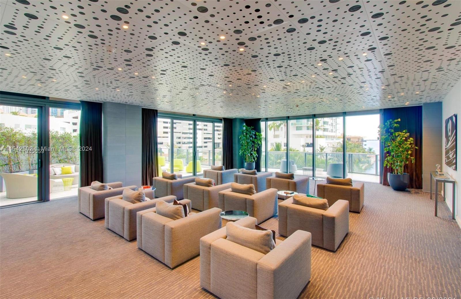 460 NE 28th St 2903, Miami, Florida 33137, 2 Bedrooms Bedrooms, ,2 BathroomsBathrooms,Residentiallease,For Rent,460 NE 28th St 2903,A11542502