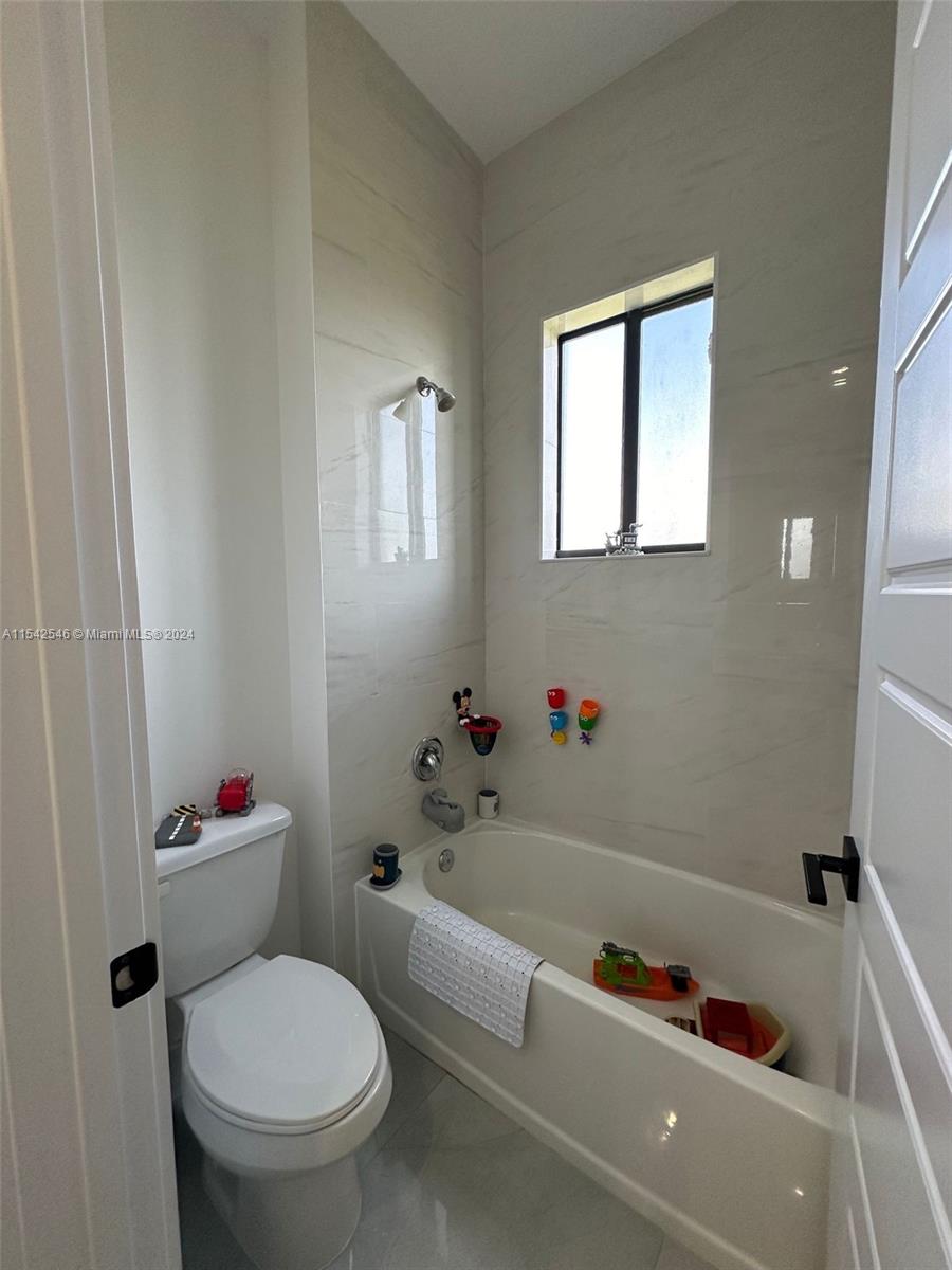 17594 SW 280th St, Homestead, Florida 33030, 5 Bedrooms Bedrooms, ,4 BathroomsBathrooms,Residential,For Sale,17594 SW 280th St,A11542546