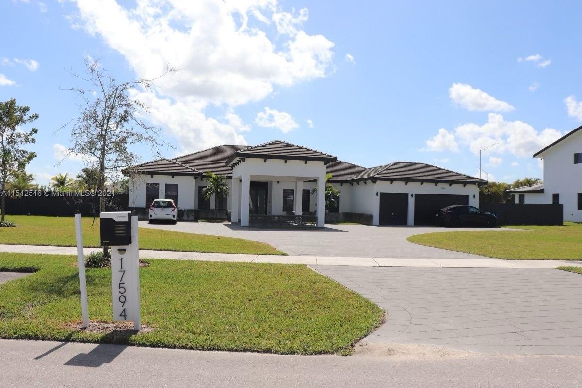 17594 SW 280th St, Homestead, Florida 33030, 5 Bedrooms Bedrooms, ,4 BathroomsBathrooms,Residential,For Sale,17594 SW 280th St,A11542546