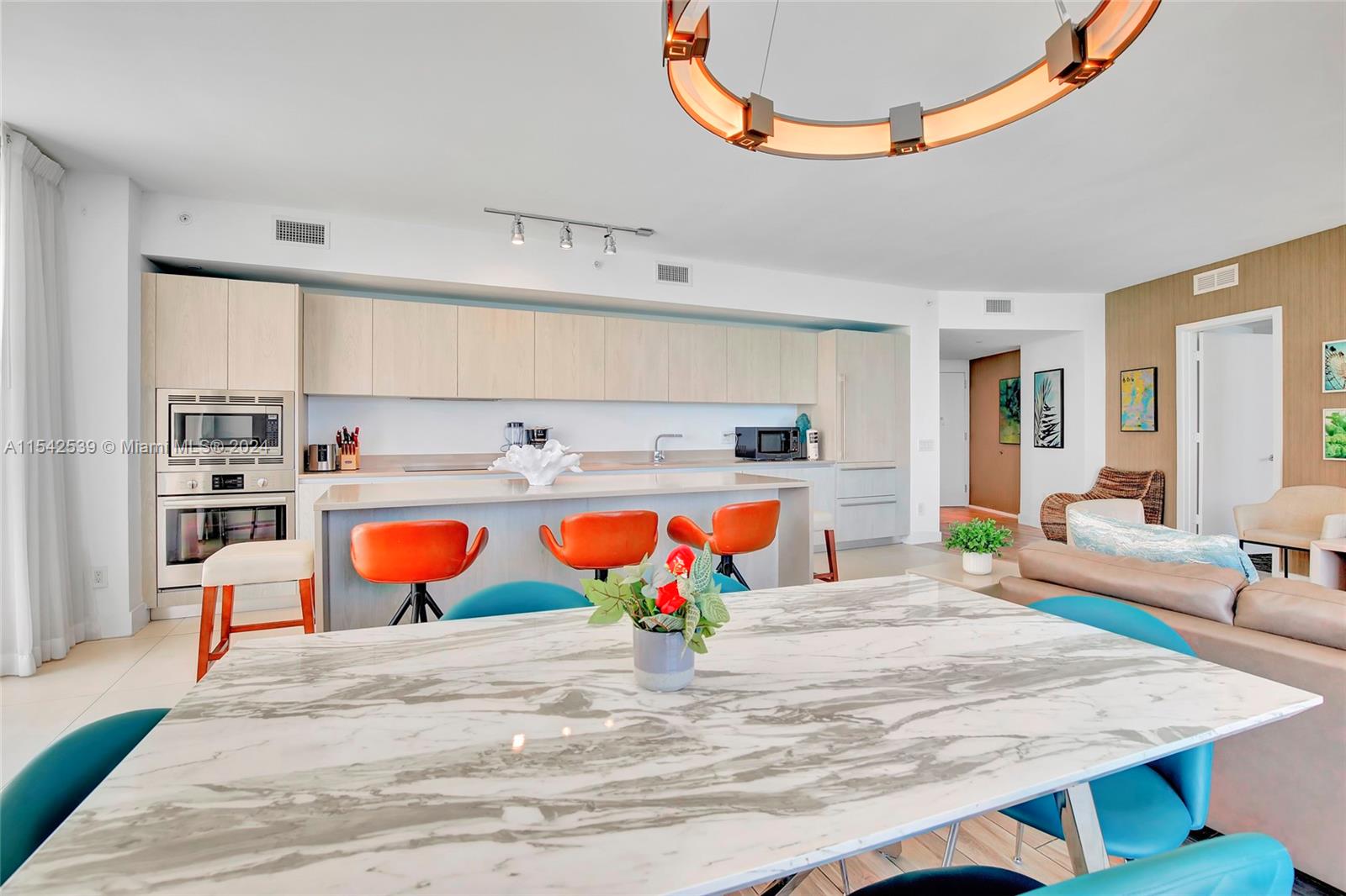 4111 S Ocean Dr 1001, Hollywood, Florida 33019, 3 Bedrooms Bedrooms, ,3 BathroomsBathrooms,Residential,For Sale,4111 S Ocean Dr 1001,A11542539