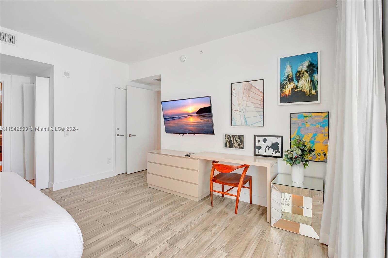 4111 S Ocean Dr 1001, Hollywood, Florida 33019, 3 Bedrooms Bedrooms, ,3 BathroomsBathrooms,Residential,For Sale,4111 S Ocean Dr 1001,A11542539