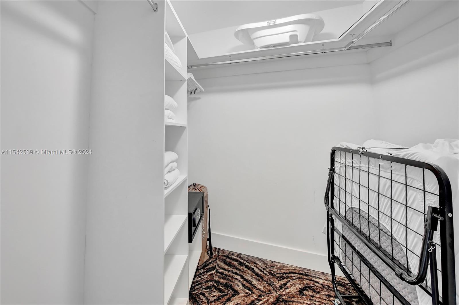 4111 S Ocean Dr 1001, Hollywood, Florida 33019, 3 Bedrooms Bedrooms, ,3 BathroomsBathrooms,Residential,For Sale,4111 S Ocean Dr 1001,A11542539