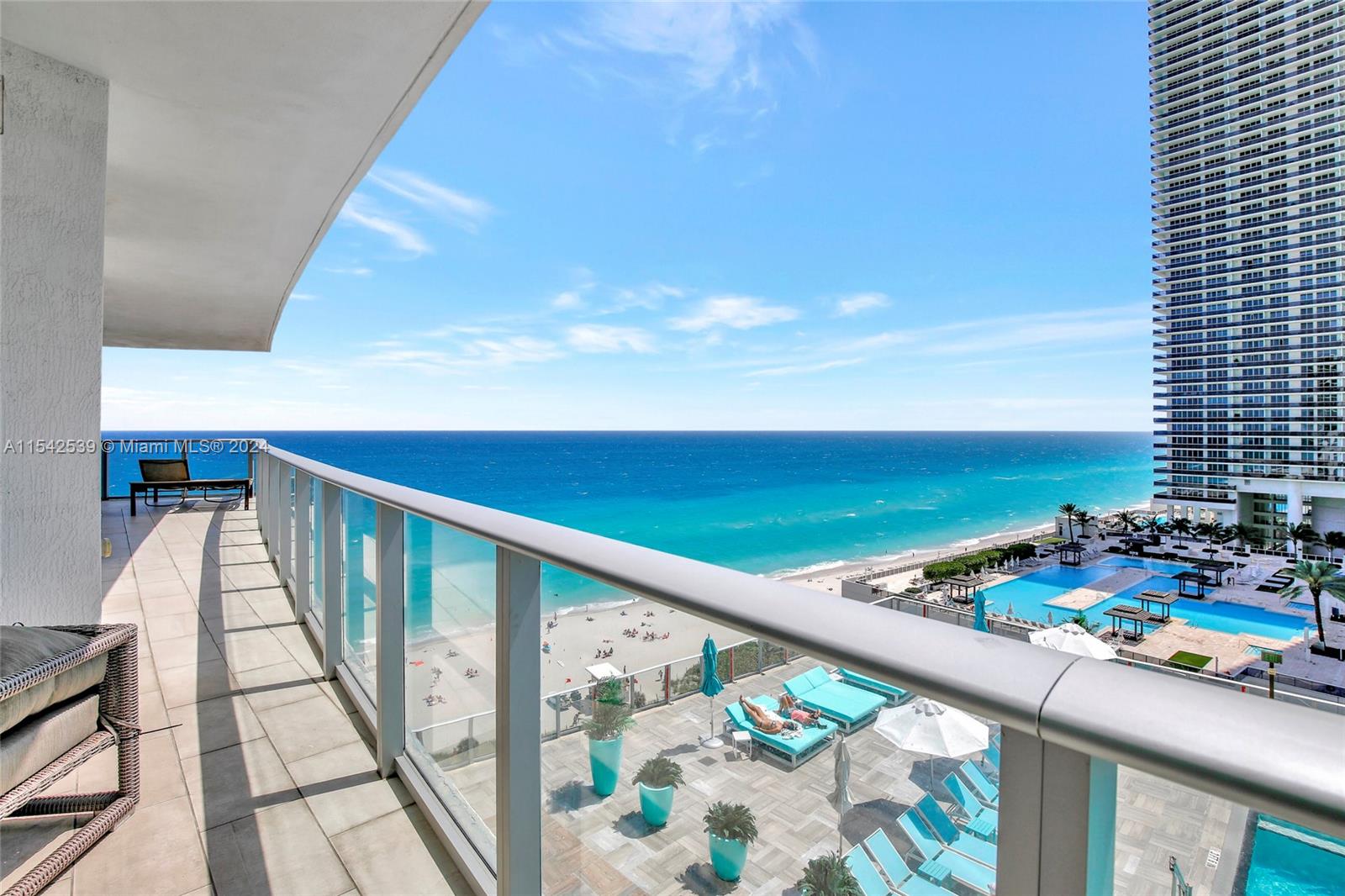 4111 S Ocean Dr 1001, Hollywood, Florida 33019, 3 Bedrooms Bedrooms, ,3 BathroomsBathrooms,Residential,For Sale,4111 S Ocean Dr 1001,A11542539