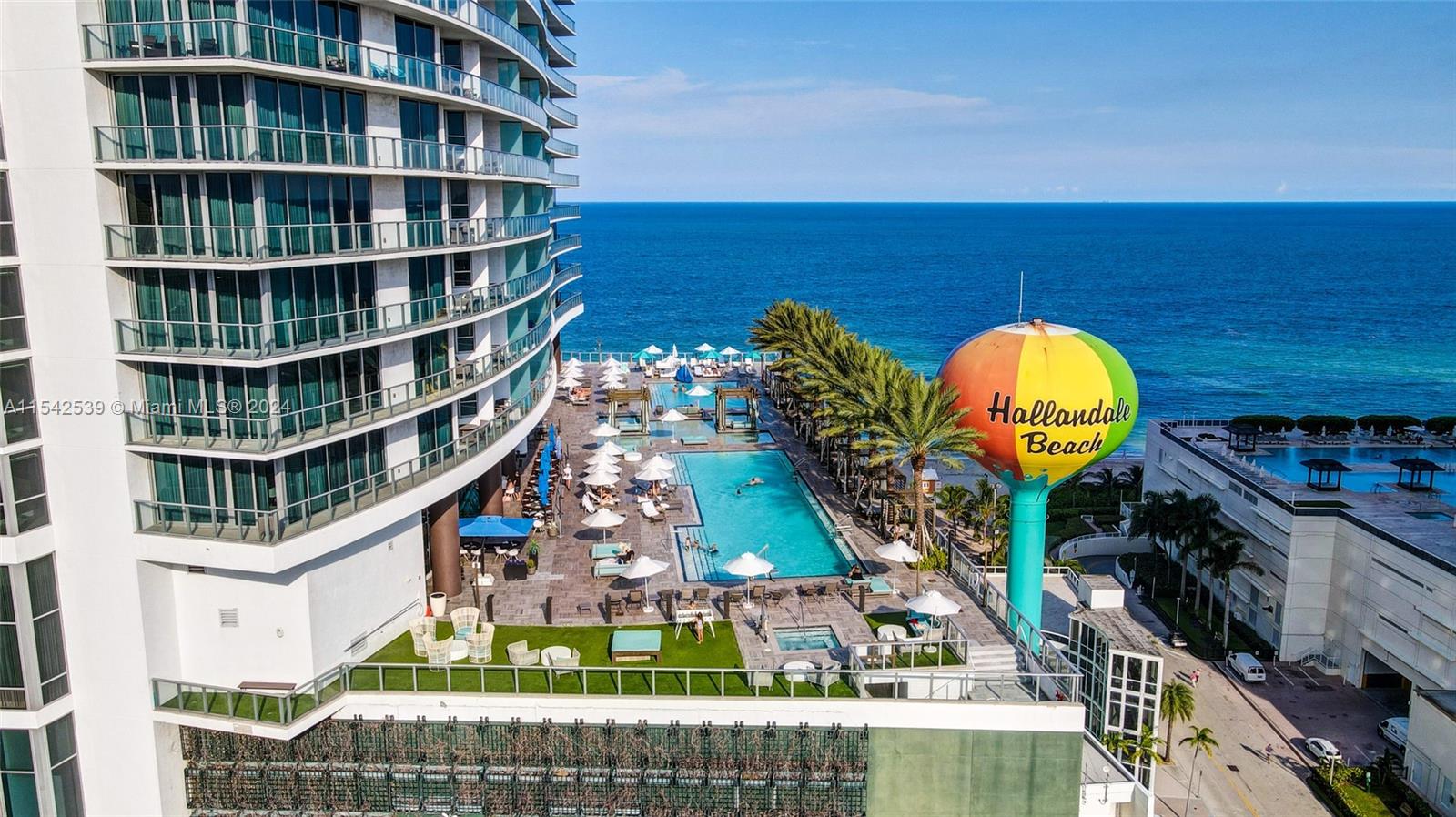 4111 S Ocean Dr 1001, Hollywood, Florida 33019, 3 Bedrooms Bedrooms, ,3 BathroomsBathrooms,Residential,For Sale,4111 S Ocean Dr 1001,A11542539