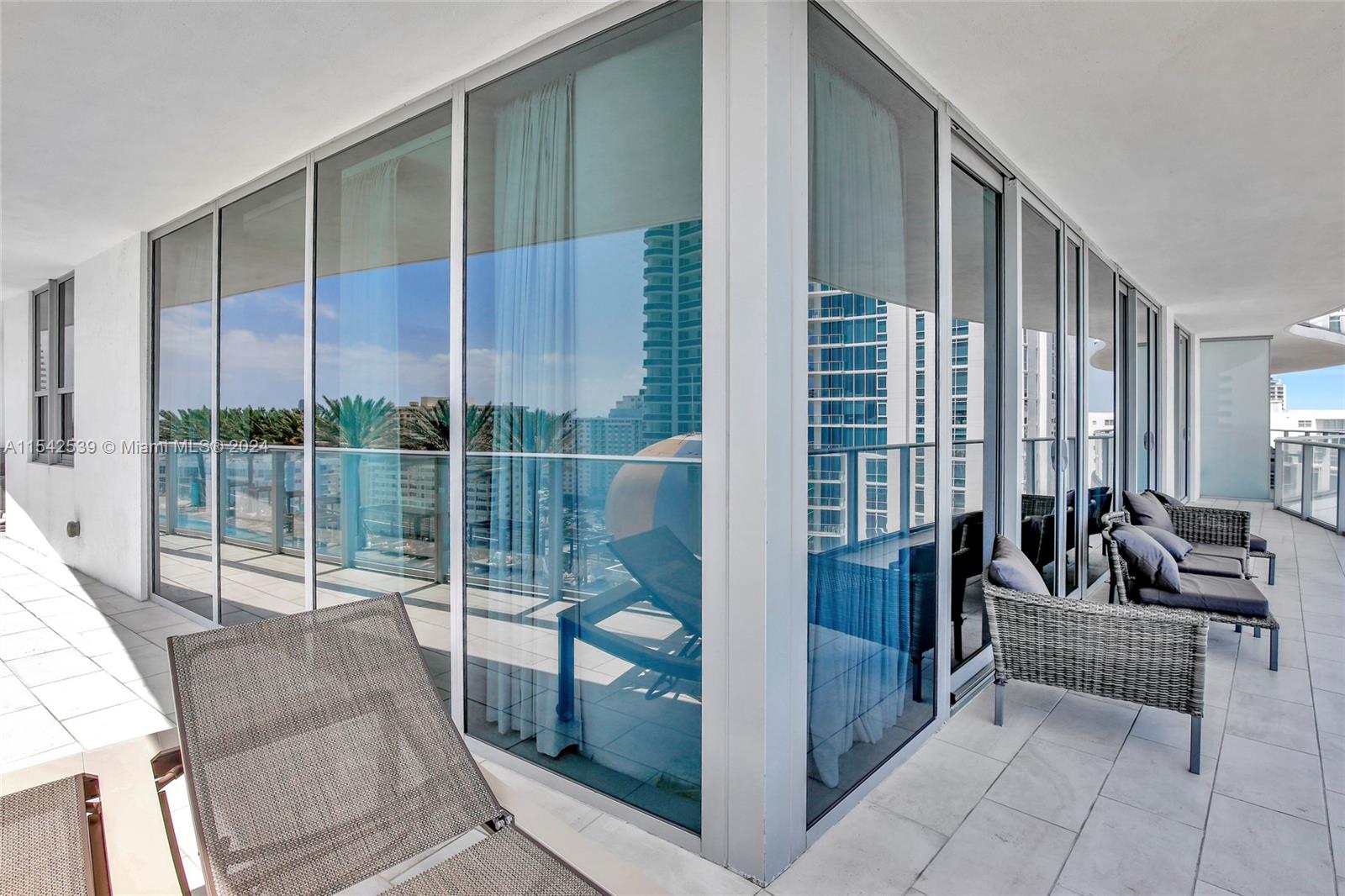 4111 S Ocean Dr 1001, Hollywood, Florida 33019, 3 Bedrooms Bedrooms, ,3 BathroomsBathrooms,Residential,For Sale,4111 S Ocean Dr 1001,A11542539