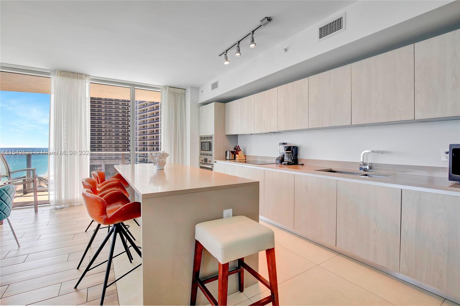 4111 S Ocean Dr 1001, Hollywood, Florida 33019, 3 Bedrooms Bedrooms, ,3 BathroomsBathrooms,Residential,For Sale,4111 S Ocean Dr 1001,A11542539