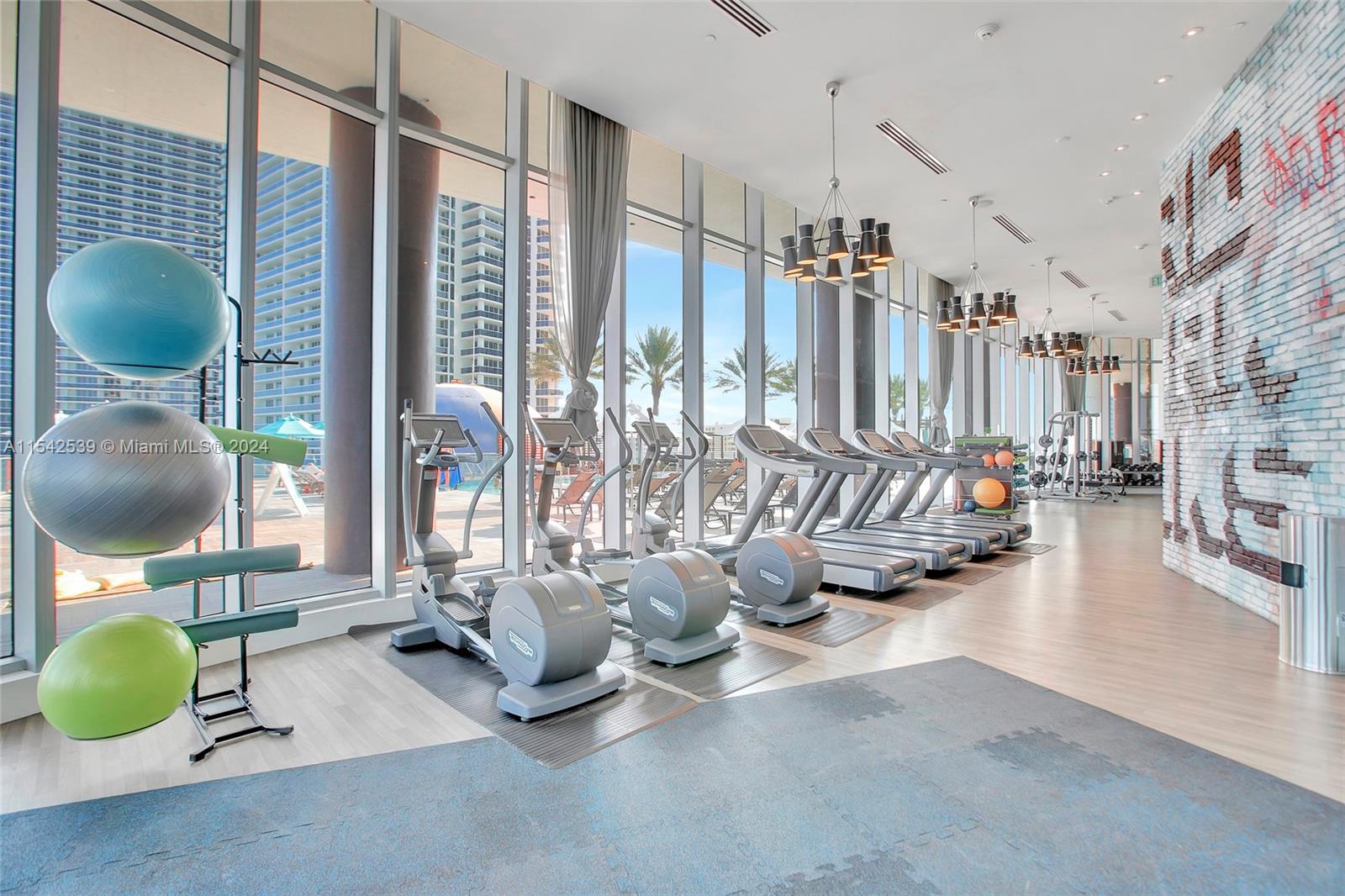 4111 S Ocean Dr 1001, Hollywood, Florida 33019, 3 Bedrooms Bedrooms, ,3 BathroomsBathrooms,Residential,For Sale,4111 S Ocean Dr 1001,A11542539