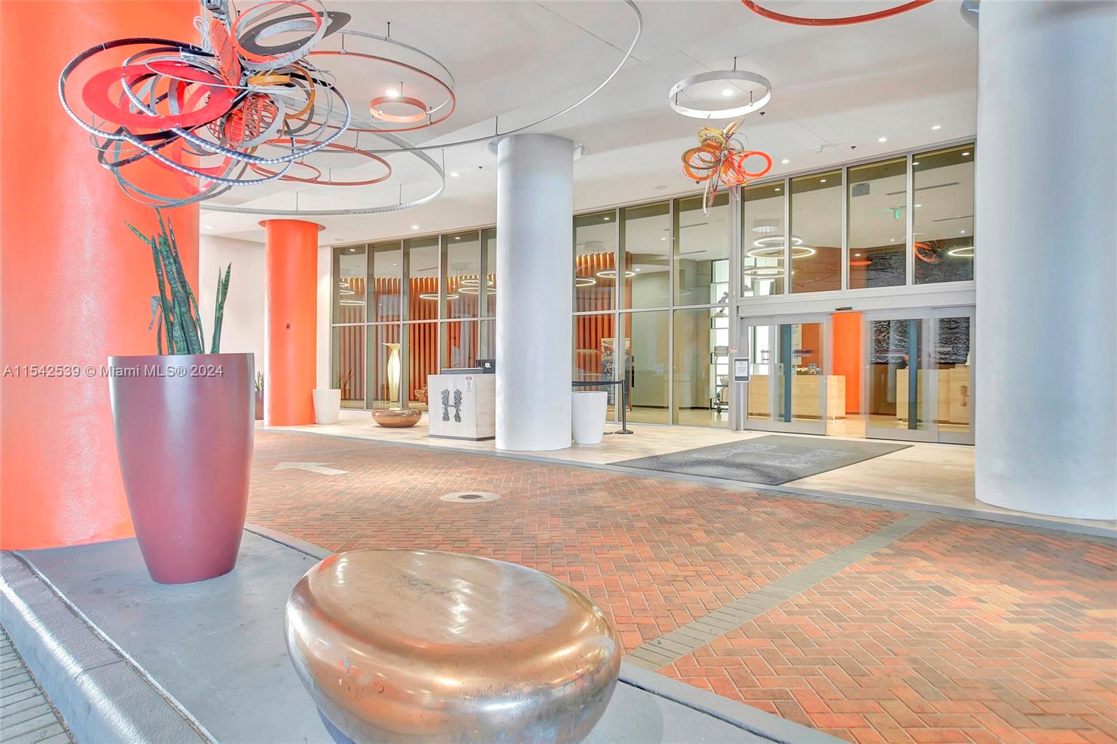 4111 S Ocean Dr 1001, Hollywood, Florida 33019, 3 Bedrooms Bedrooms, ,3 BathroomsBathrooms,Residential,For Sale,4111 S Ocean Dr 1001,A11542539