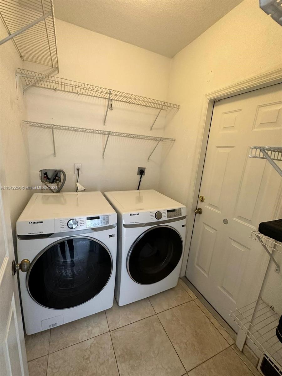 3003 SW 147th Pl, Miami, Florida 33185, 4 Bedrooms Bedrooms, ,3 BathroomsBathrooms,Residential,For Sale,3003 SW 147th Pl,A11542256