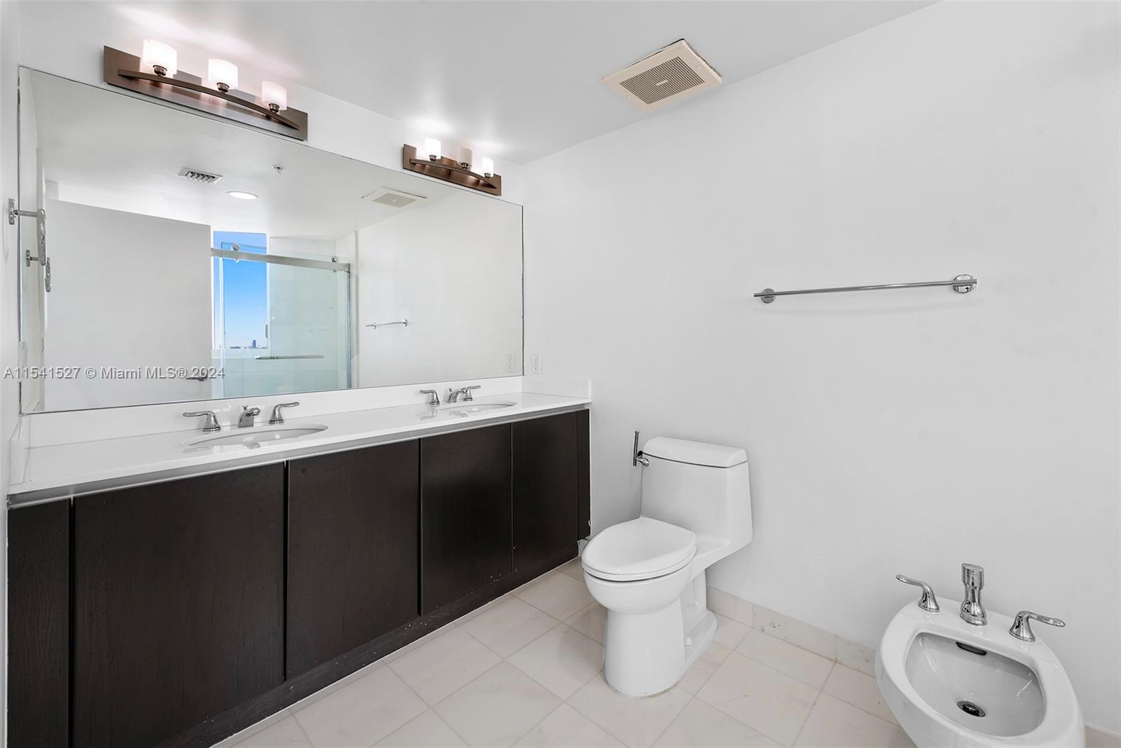 665 NE 25th Street 506, Miami, Florida 33137, 3 Bedrooms Bedrooms, ,3 BathroomsBathrooms,Residential,For Sale,665 NE 25th Street 506,A11541527