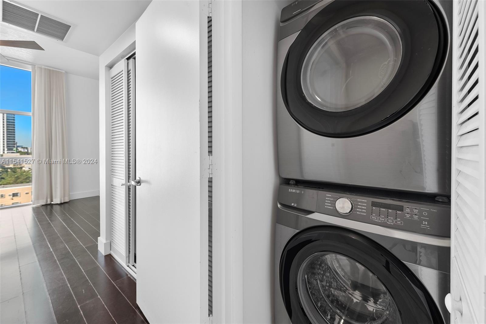 665 NE 25th Street 506, Miami, Florida 33137, 3 Bedrooms Bedrooms, ,3 BathroomsBathrooms,Residential,For Sale,665 NE 25th Street 506,A11541527