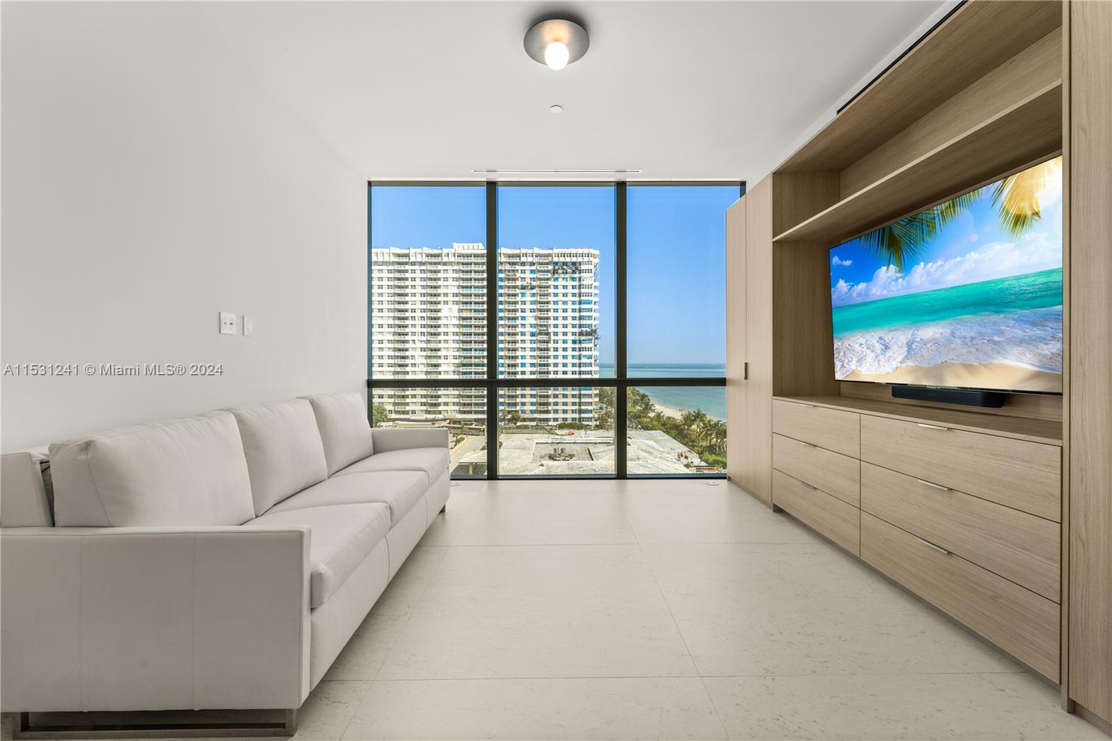 2000 S Ocean Dr 8A, Hallandale Beach, Florida 33009, 3 Bedrooms Bedrooms, ,3 BathroomsBathrooms,Residentiallease,For Rent,2000 S Ocean Dr 8A,A11531241