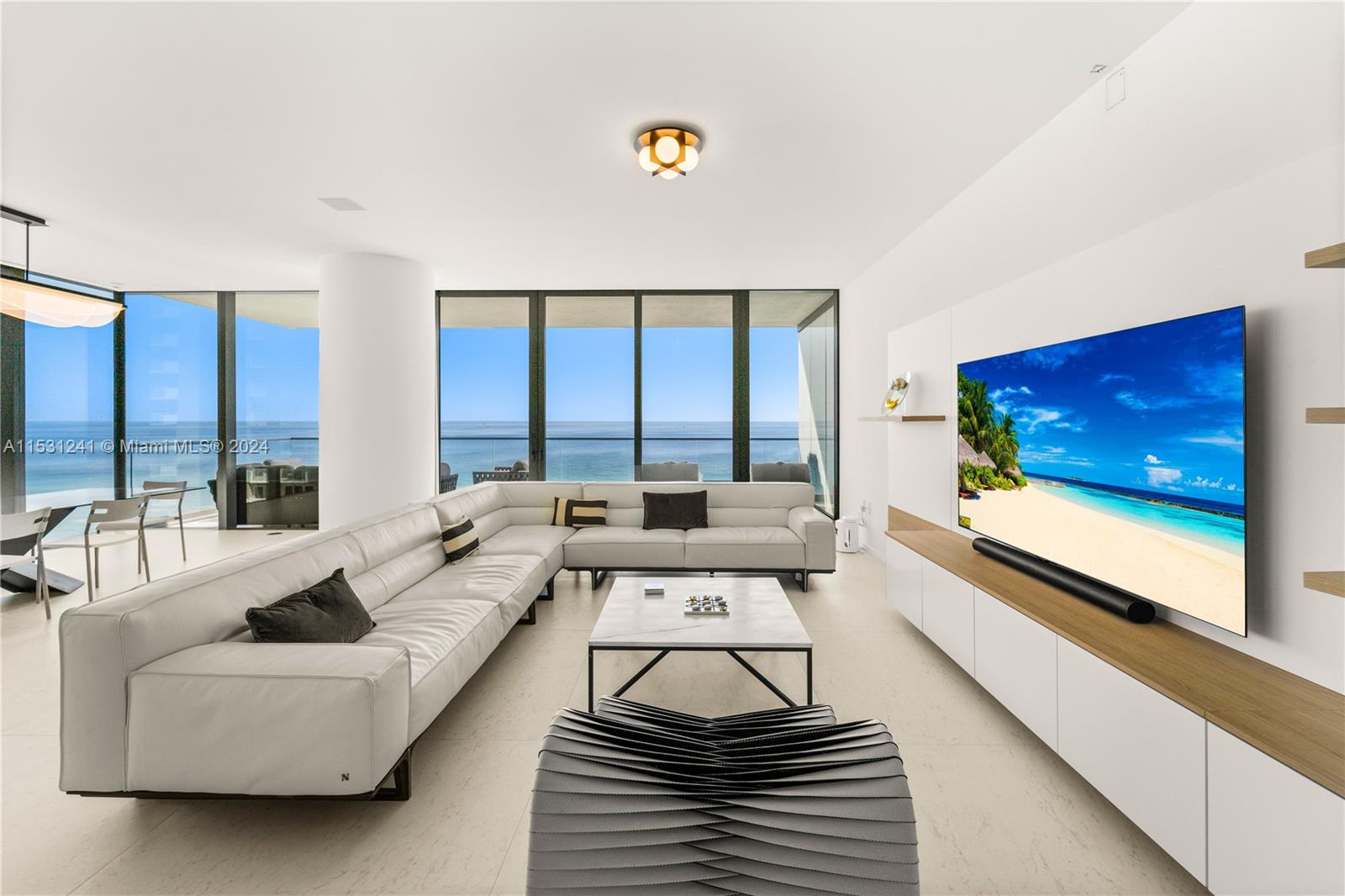 2000 S Ocean Dr 8A, Hallandale Beach, Florida 33009, 3 Bedrooms Bedrooms, ,3 BathroomsBathrooms,Residentiallease,For Rent,2000 S Ocean Dr 8A,A11531241