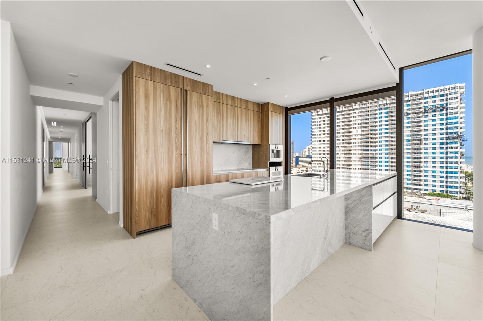 2000 S Ocean Dr 8A, Hallandale Beach, Florida 33009, 3 Bedrooms Bedrooms, ,3 BathroomsBathrooms,Residentiallease,For Rent,2000 S Ocean Dr 8A,A11531241