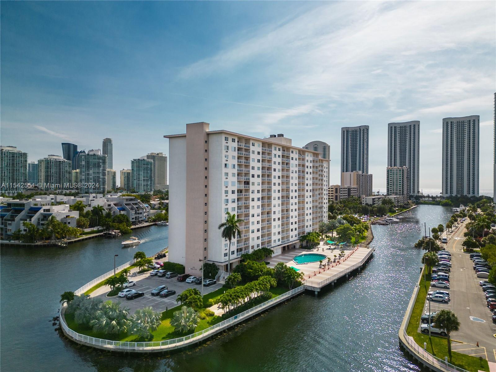 400 Kings Point Dr, Sunny Isles Beach, FL, 33160 United States, 1 Bedroom Bedrooms, ,1 BathroomBathrooms,Residential,For Sale,Kings Point Dr,A11542551