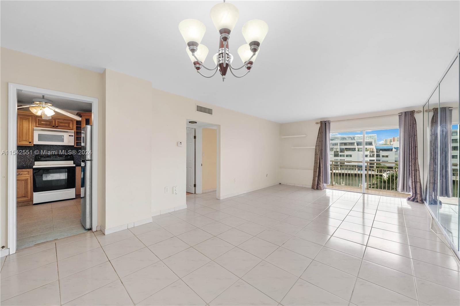 400 Kings Point Dr, Sunny Isles Beach, FL, 33160 United States, 1 Bedroom Bedrooms, ,1 BathroomBathrooms,Residential,For Sale,Kings Point Dr,A11542551