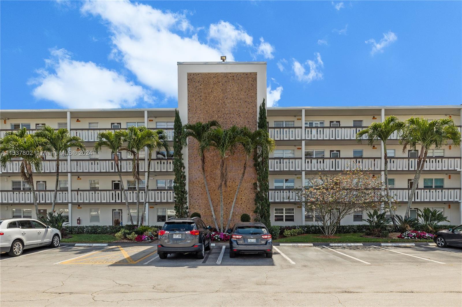 3039 Hythe C, Boca Raton, FL, 33434 United States, 2 Bedrooms Bedrooms, ,2 BathroomsBathrooms,Residential,For Sale,Hythe C,A11537802