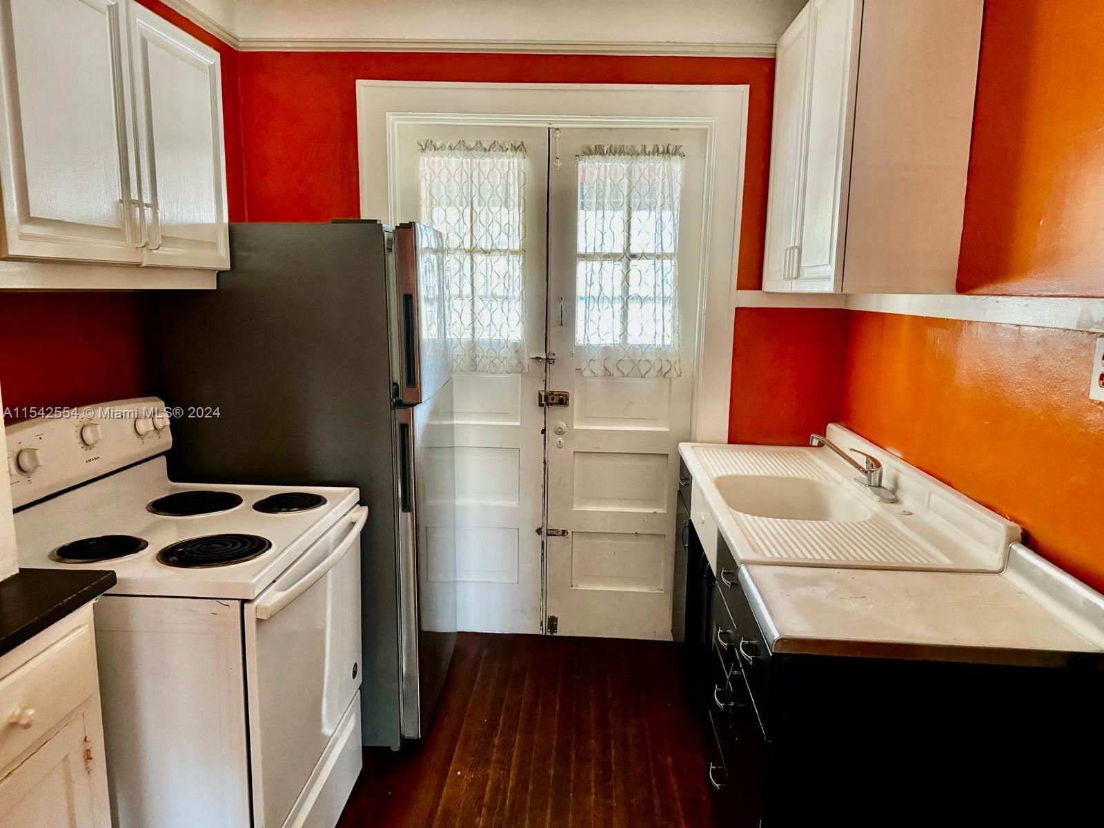 1800 Fillmore St D, Hollywood, Florida 33020, 1 Bedroom Bedrooms, ,1 BathroomBathrooms,Residentiallease,For Rent,1800 Fillmore St D,A11542554