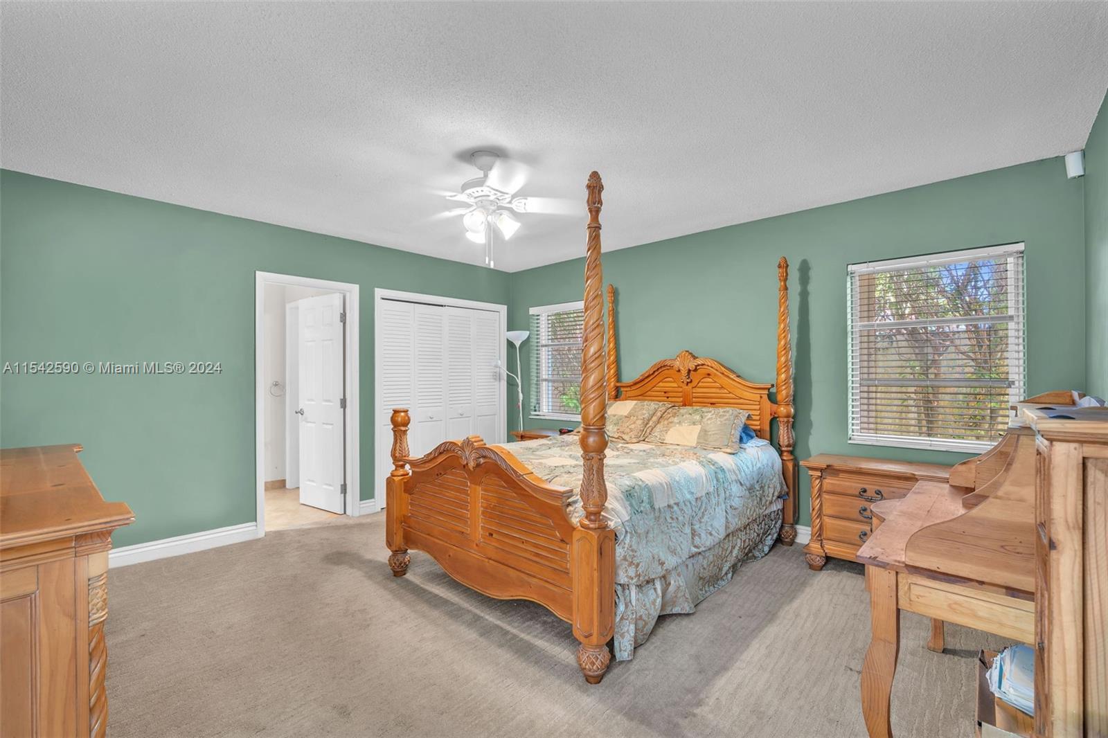 Listing Photo 9