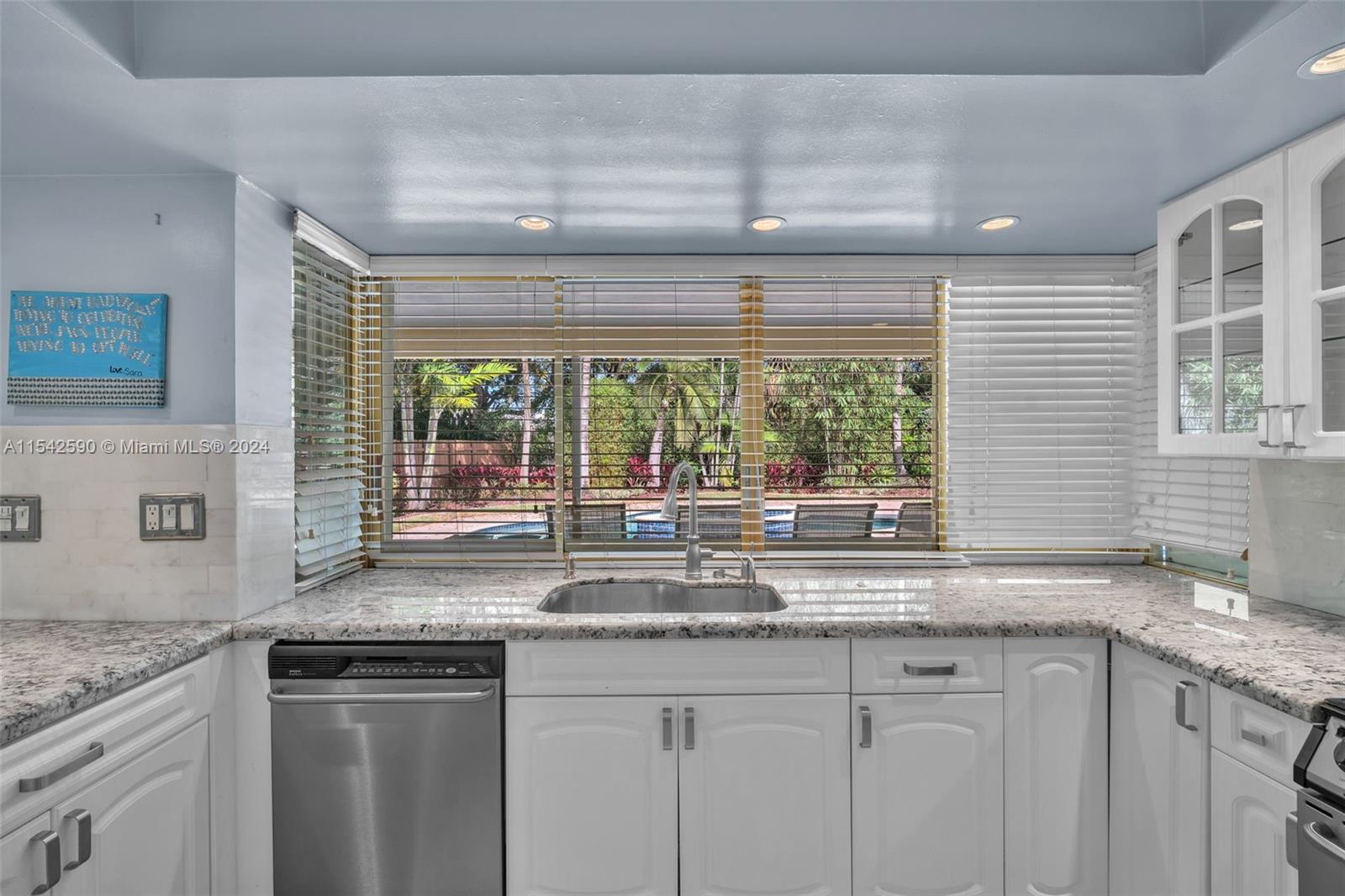 3901 N 36th Ave, Hollywood, Florida 33021, 3 Bedrooms Bedrooms, ,2 BathroomsBathrooms,Residential,For Sale,3901 N 36th Ave,A11542590