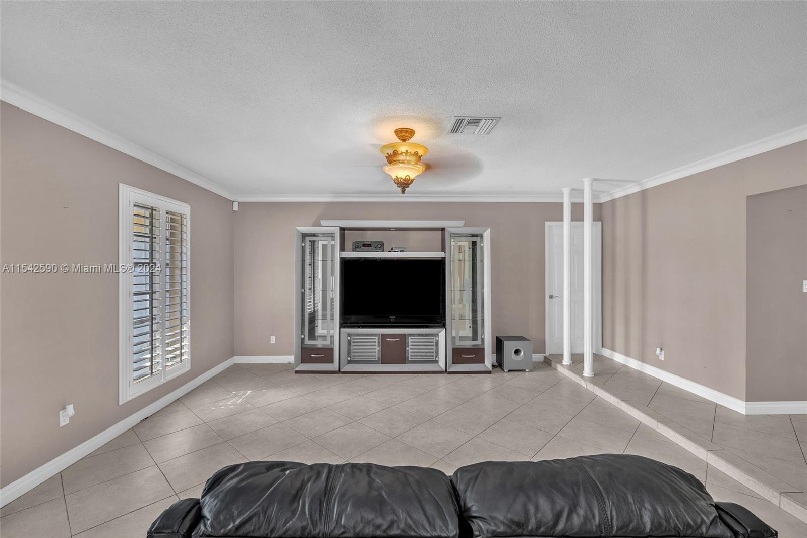 3901 N 36th Ave, Hollywood, Florida 33021, 3 Bedrooms Bedrooms, ,2 BathroomsBathrooms,Residential,For Sale,3901 N 36th Ave,A11542590