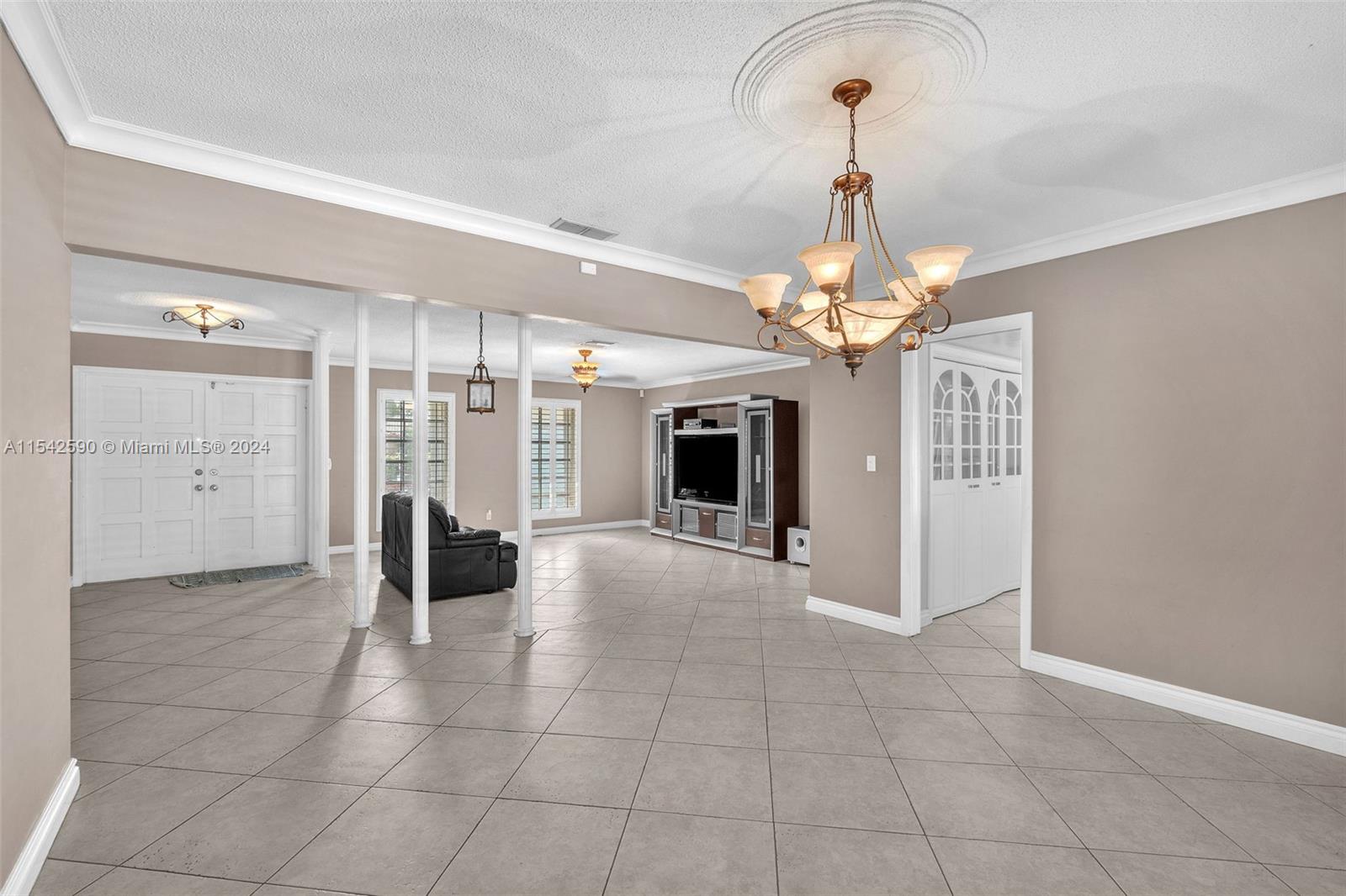 3901 N 36th Ave, Hollywood, Florida 33021, 3 Bedrooms Bedrooms, ,2 BathroomsBathrooms,Residential,For Sale,3901 N 36th Ave,A11542590