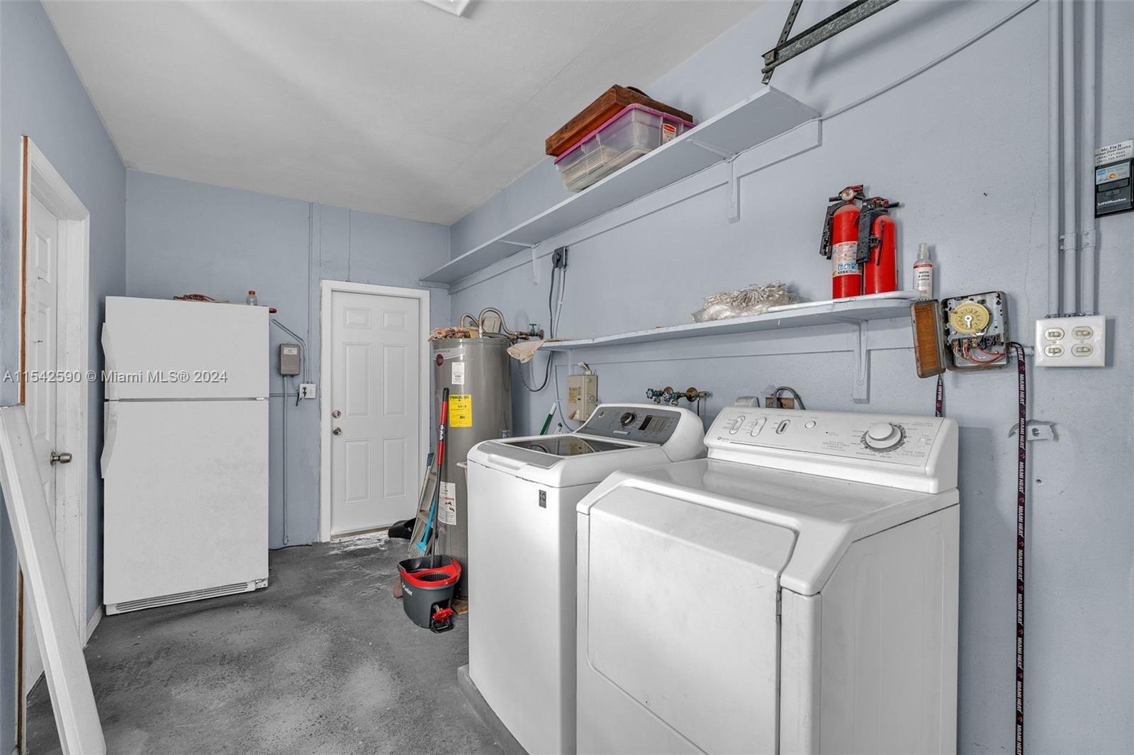 3901 N 36th Ave, Hollywood, Florida 33021, 3 Bedrooms Bedrooms, ,2 BathroomsBathrooms,Residential,For Sale,3901 N 36th Ave,A11542590