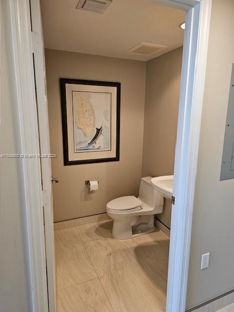 1755 E Hallandale Beach Blvd 1004E, Hallandale Beach, Florida 33009, 1 Bedroom Bedrooms, ,1 BathroomBathrooms,Residential,For Sale,1755 E Hallandale Beach Blvd 1004E,A11542603