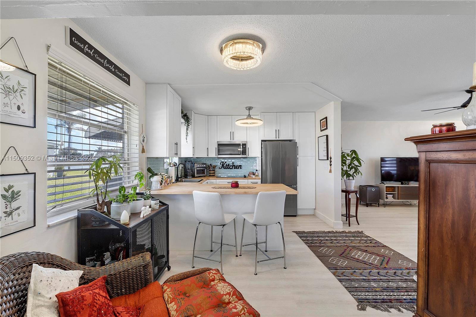 3114 Byron Cir 128, Hollywood, Florida 33021, 2 Bedrooms Bedrooms, ,1 BathroomBathrooms,Residentiallease,For Rent,3114 Byron Cir 128,A11509352