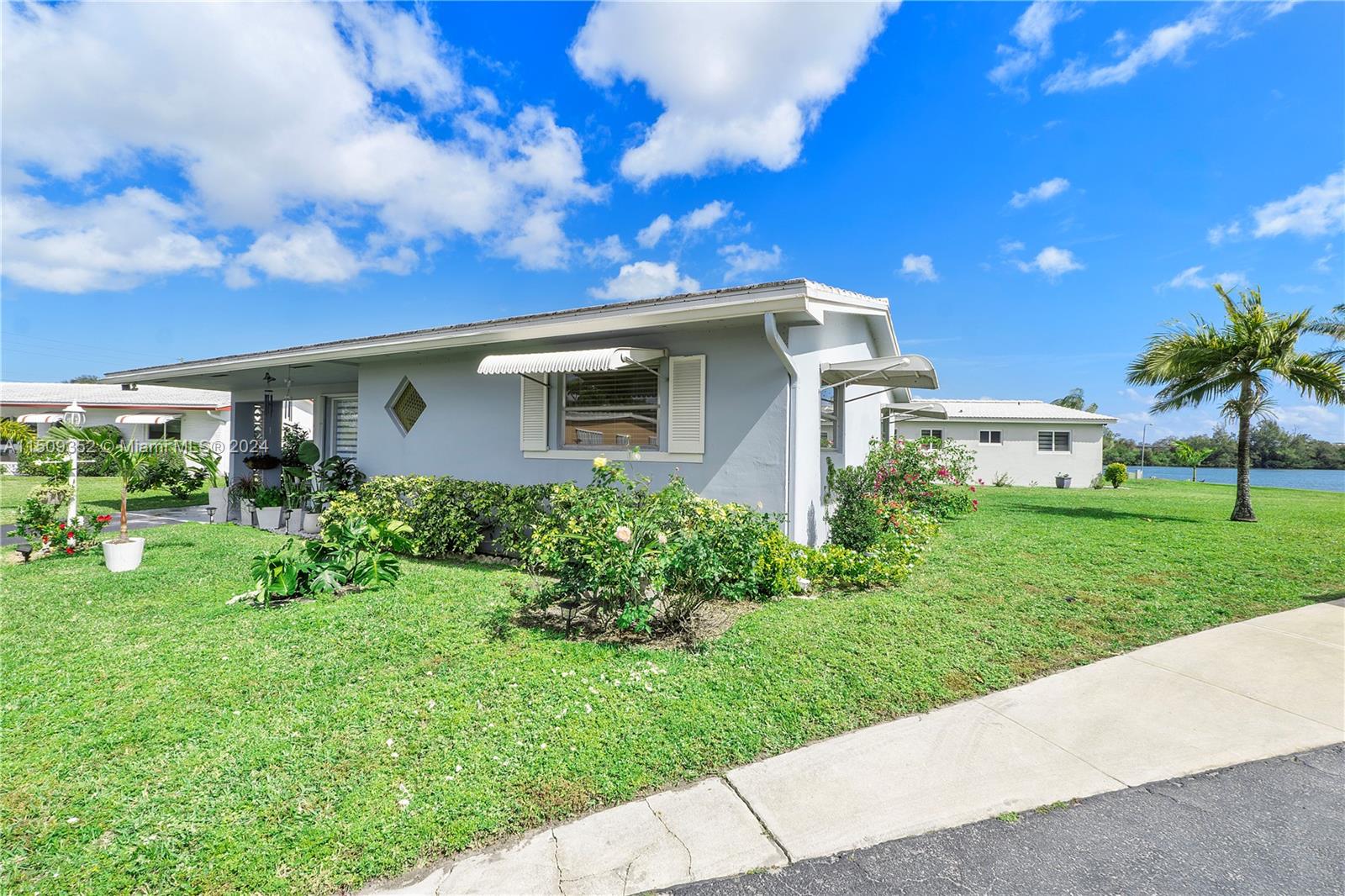 3114 Byron Cir 128, Hollywood, Florida 33021, 2 Bedrooms Bedrooms, ,1 BathroomBathrooms,Residentiallease,For Rent,3114 Byron Cir 128,A11509352