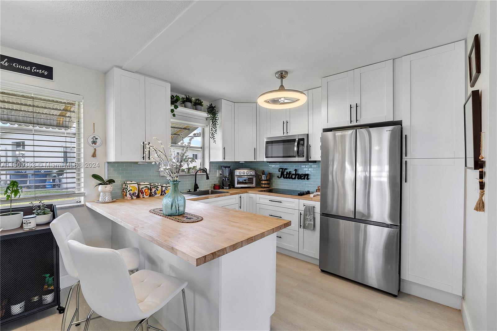 3114 Byron Cir 128, Hollywood, Florida 33021, 2 Bedrooms Bedrooms, ,1 BathroomBathrooms,Residentiallease,For Rent,3114 Byron Cir 128,A11509352