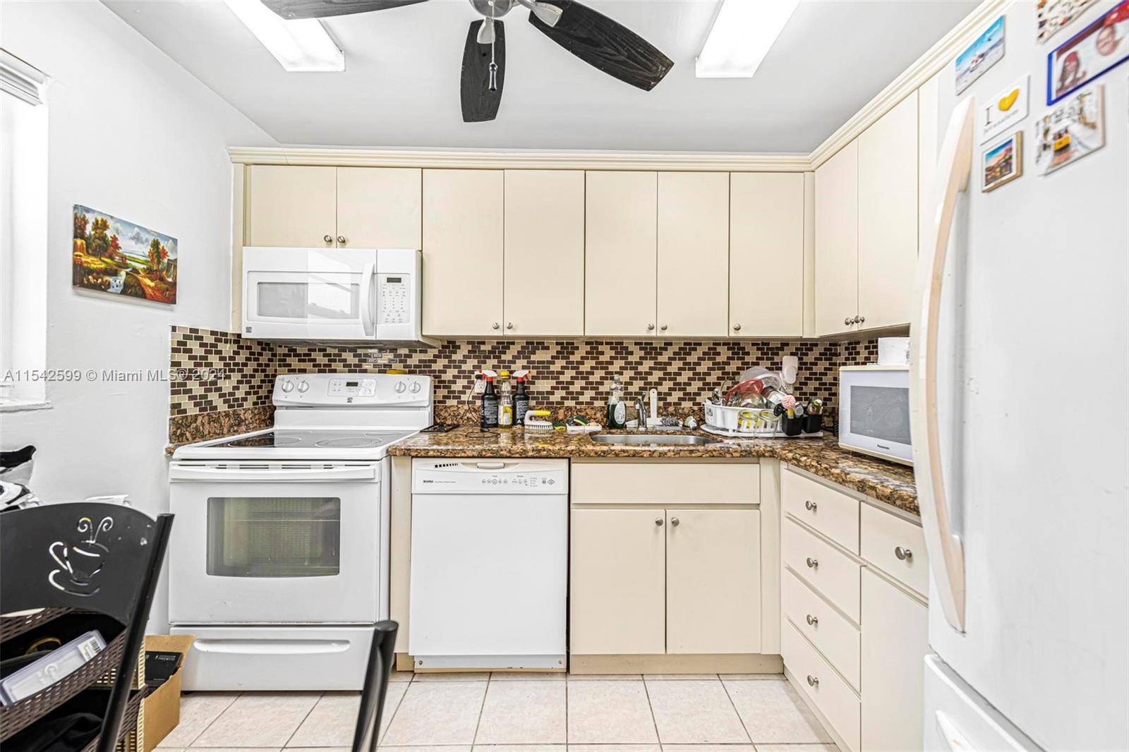 855 Euclid Ave 101, Miami Beach, Florida 33139, 1 Bedroom Bedrooms, ,1 BathroomBathrooms,Residential,For Sale,855 Euclid Ave 101,A11542599