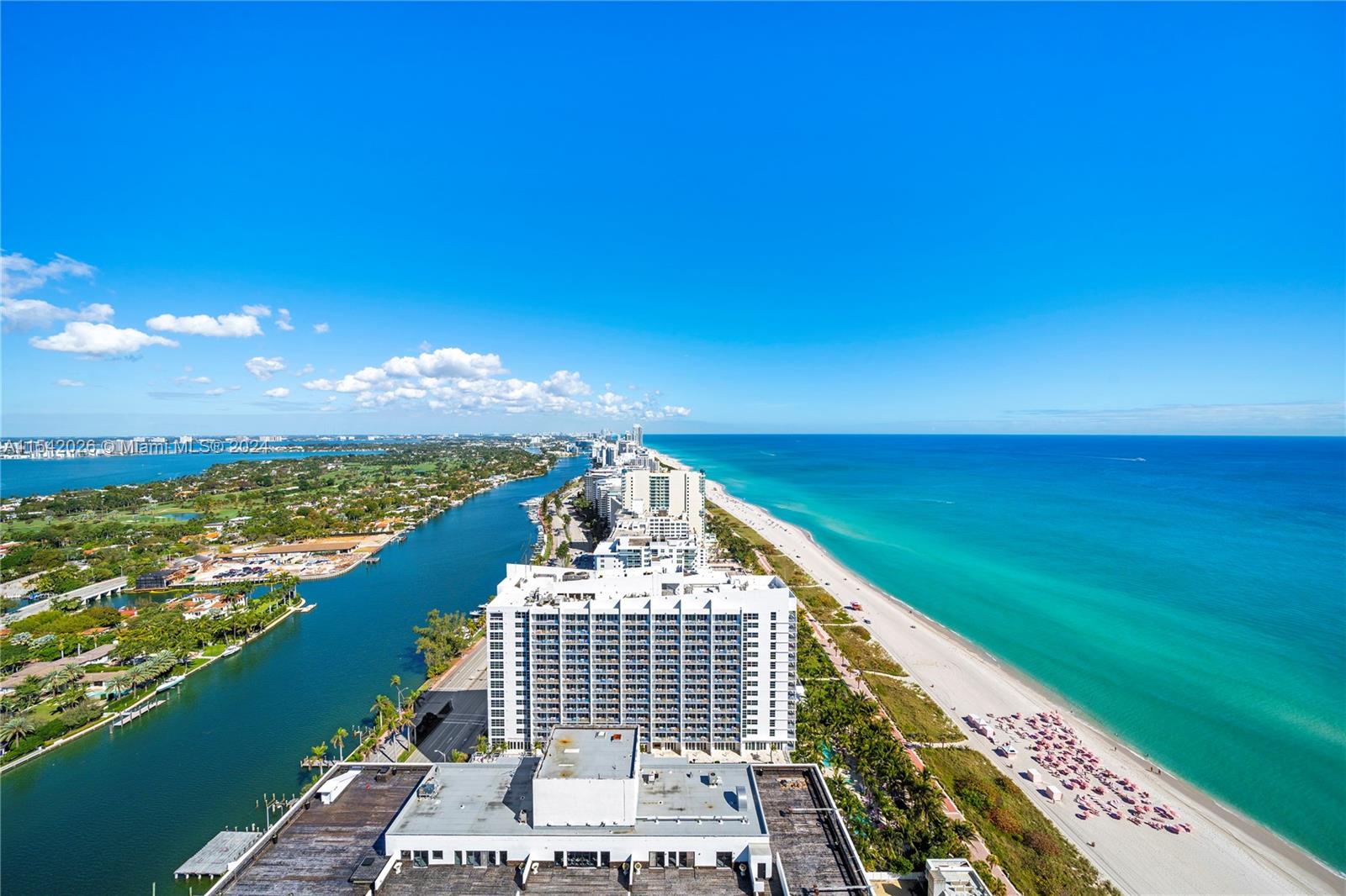 4779 Collins 3908, Miami Beach, Florida 33140, 2 Bedrooms Bedrooms, ,2 BathroomsBathrooms,Residential,For Sale,4779 Collins 3908,A11542026