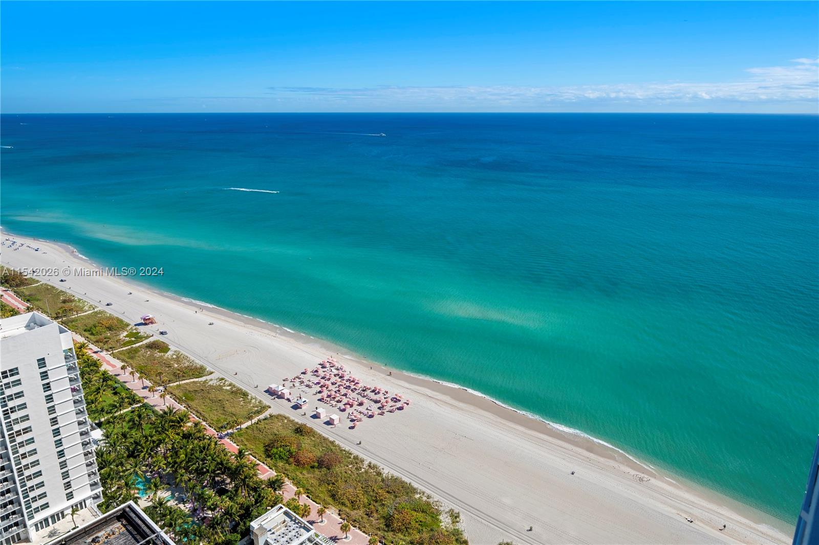 4779 Collins 3908, Miami Beach, Florida 33140, 2 Bedrooms Bedrooms, ,2 BathroomsBathrooms,Residential,For Sale,4779 Collins 3908,A11542026