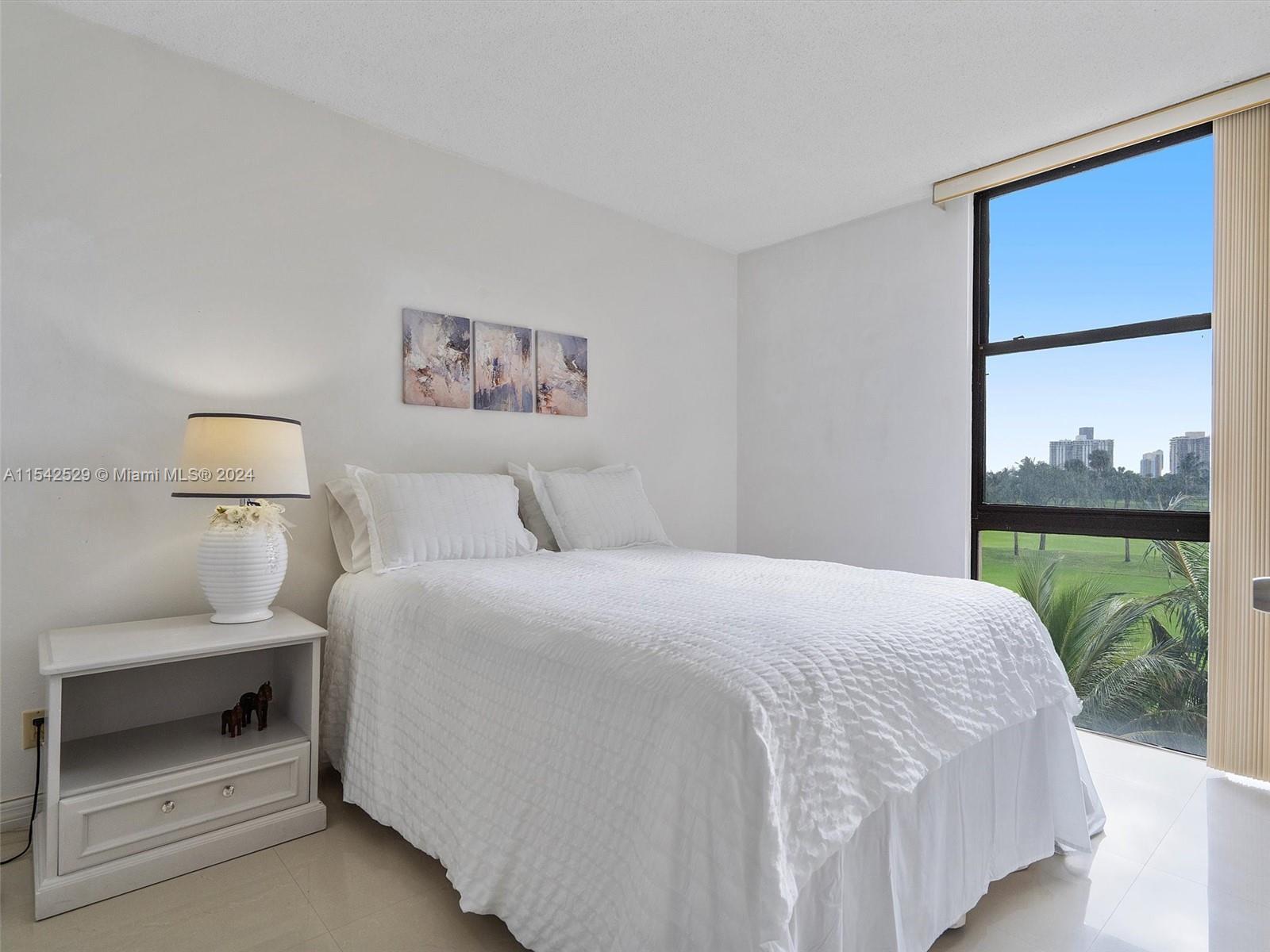 20335 W Country Club Dr 308, Aventura, Florida 33180, 2 Bedrooms Bedrooms, ,2 BathroomsBathrooms,Residential,For Sale,20335 W Country Club Dr 308,A11542529