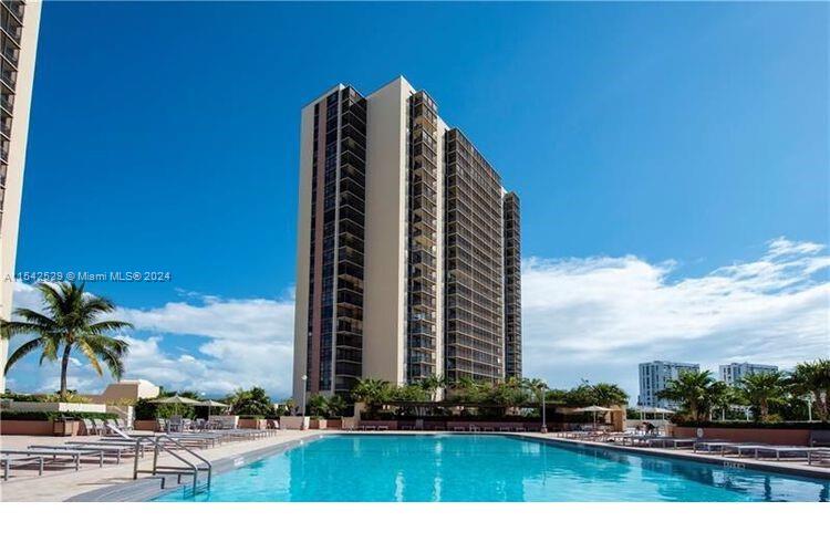 20335 W Country Club Dr 308, Aventura, Florida 33180, 2 Bedrooms Bedrooms, ,2 BathroomsBathrooms,Residential,For Sale,20335 W Country Club Dr 308,A11542529