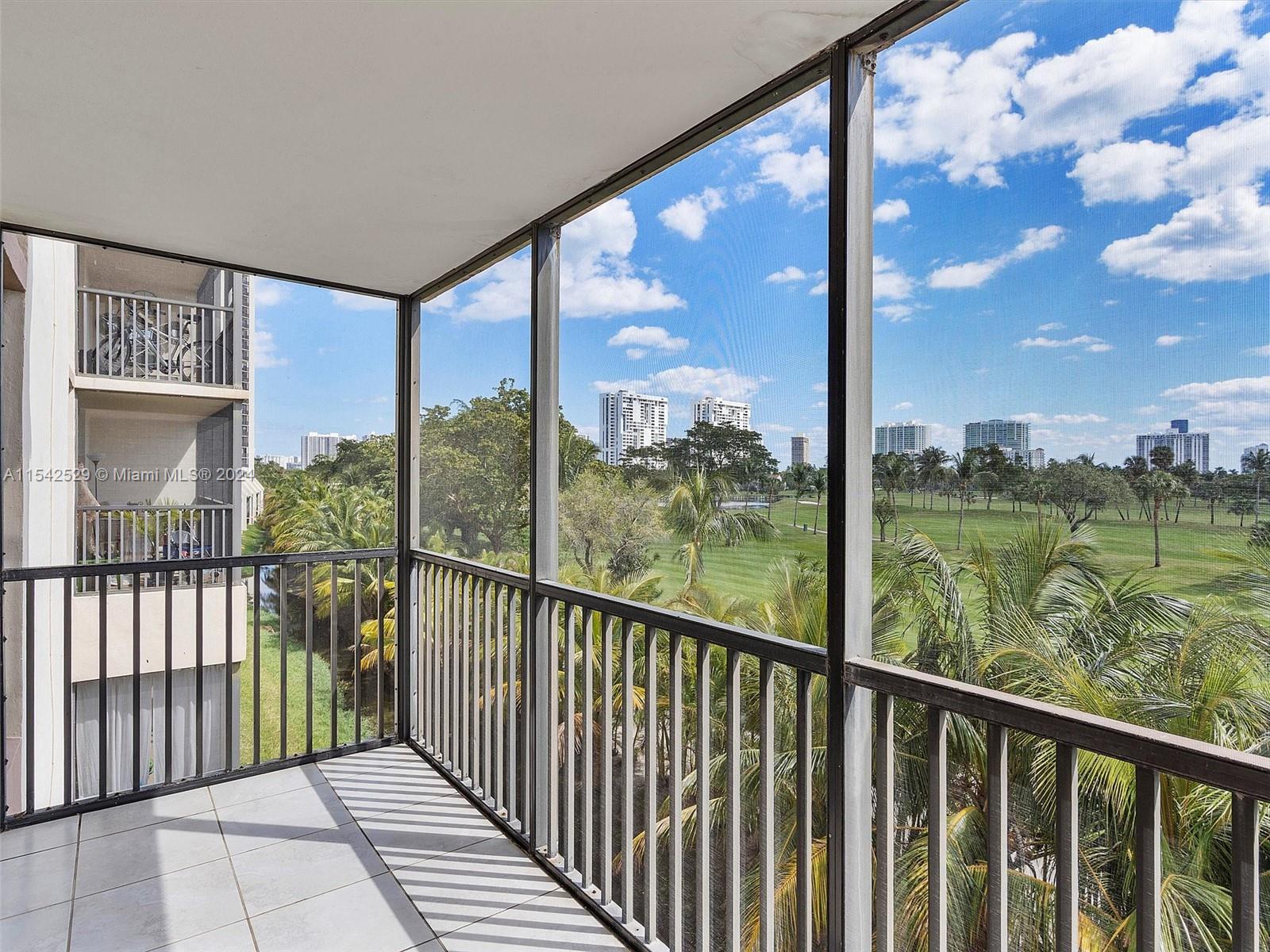 20335 Country Club Dr, Aventura, FL, 33180 United States, 2 Bedrooms Bedrooms, ,2 BathroomsBathrooms,Residential,For Sale,Country Club Dr,A11542529