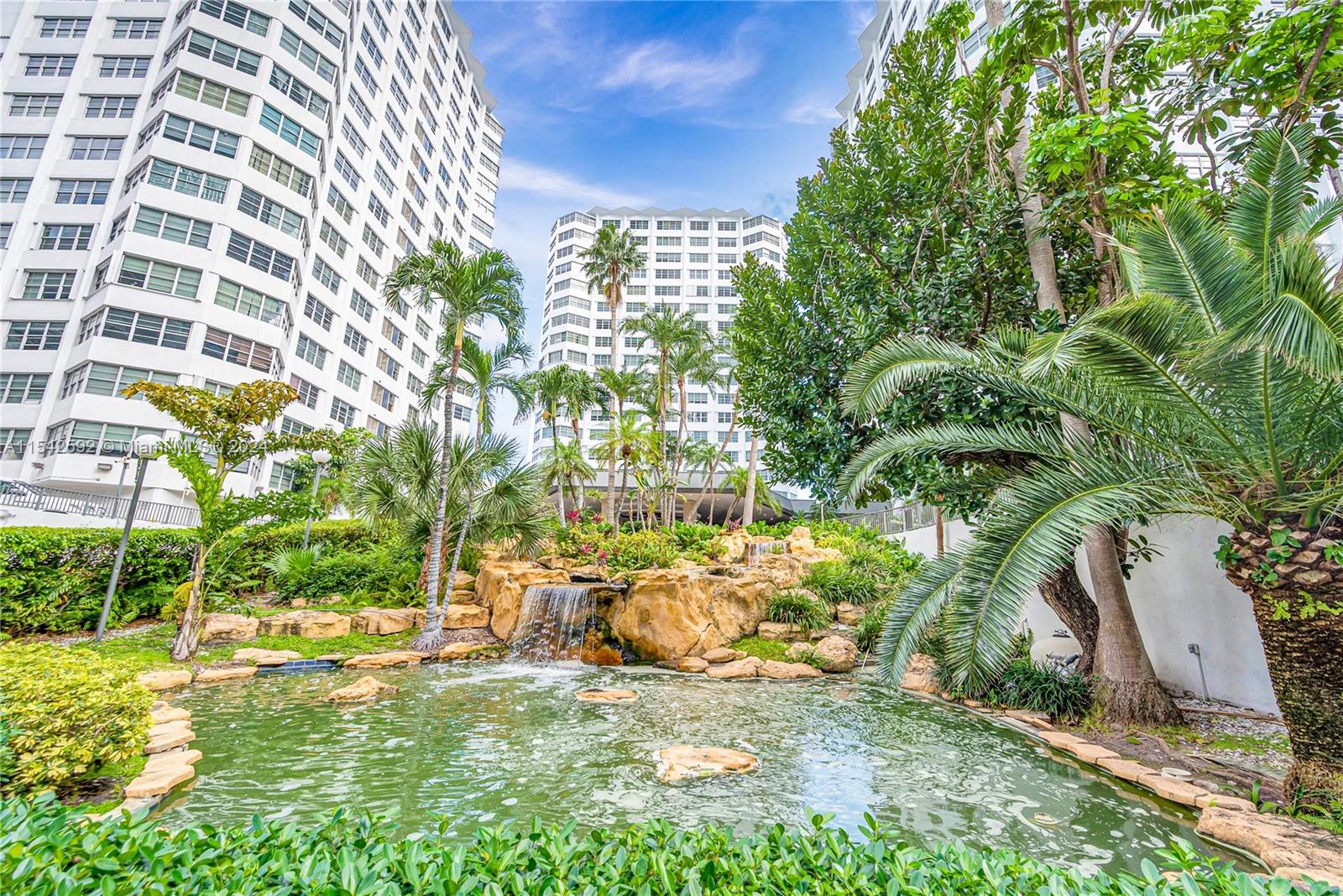999 Brickell Bay Dr 2007, Miami, Florida 33131, 2 Bedrooms Bedrooms, ,2 BathroomsBathrooms,Residentiallease,For Rent,999 Brickell Bay Dr 2007,A11542592