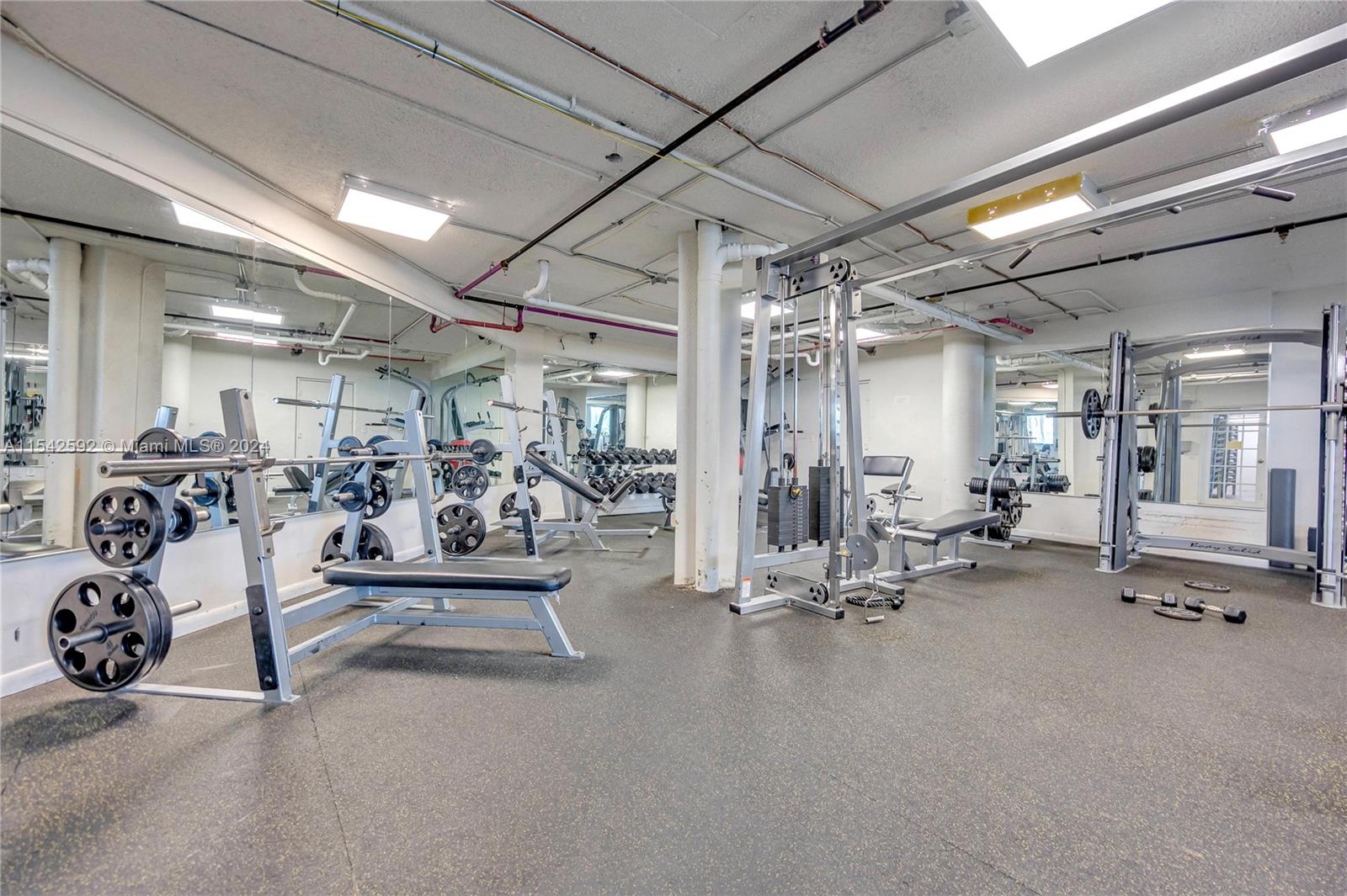999 Brickell Bay Dr 2007, Miami, Florida 33131, 2 Bedrooms Bedrooms, ,2 BathroomsBathrooms,Residentiallease,For Rent,999 Brickell Bay Dr 2007,A11542592